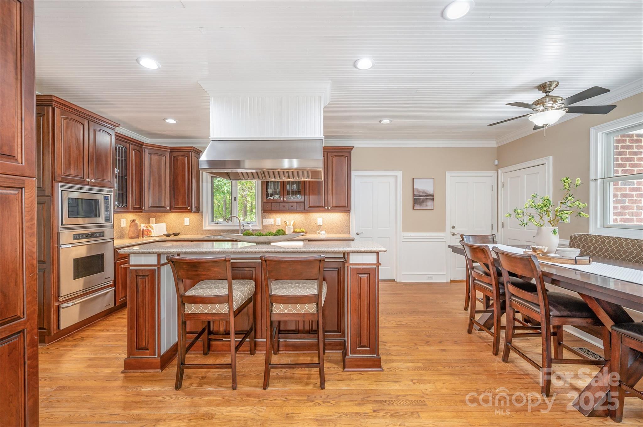 406 Duck Creek Lane Property Photo 10