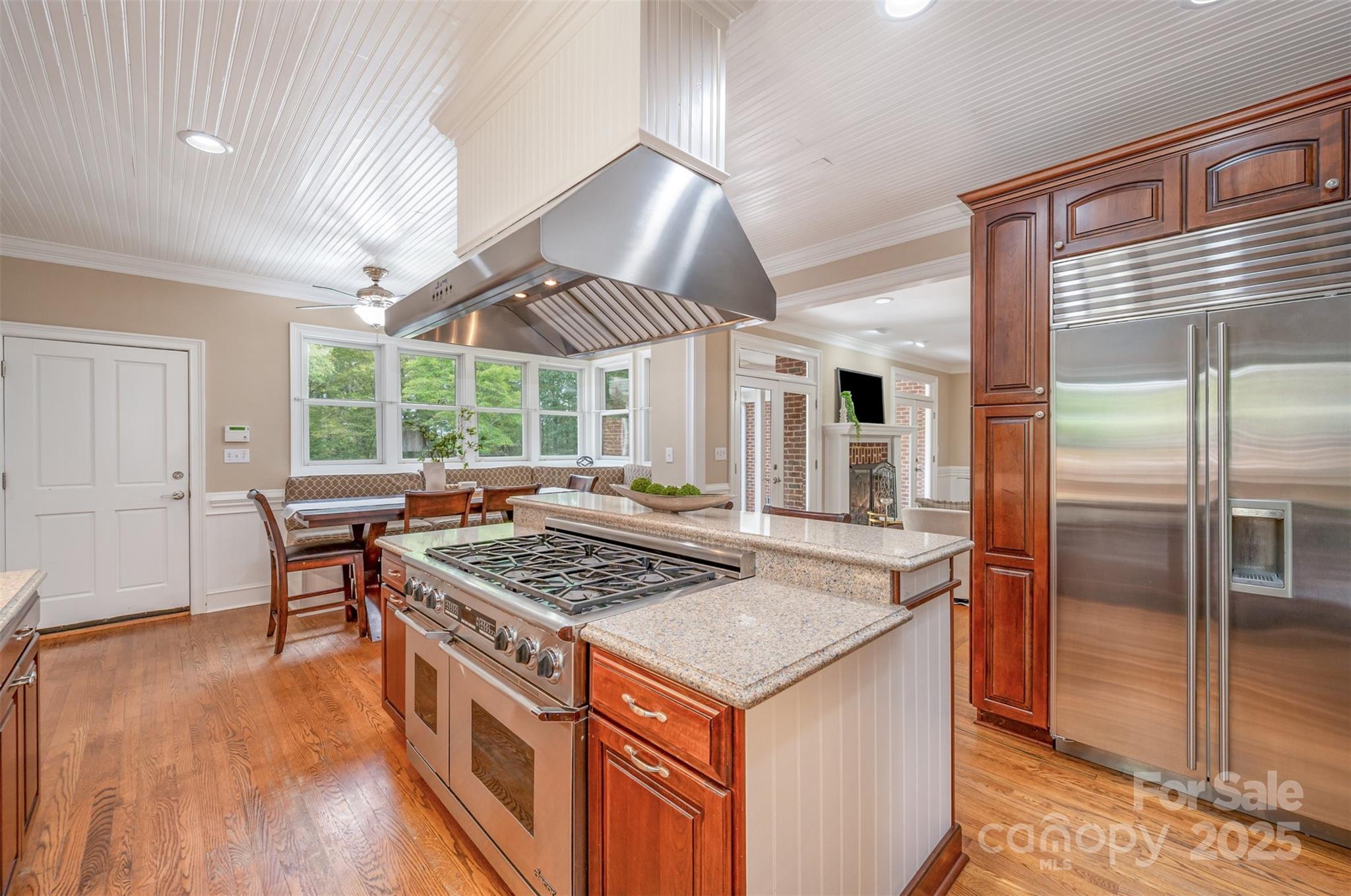 406 Duck Creek Lane Property Photo 11