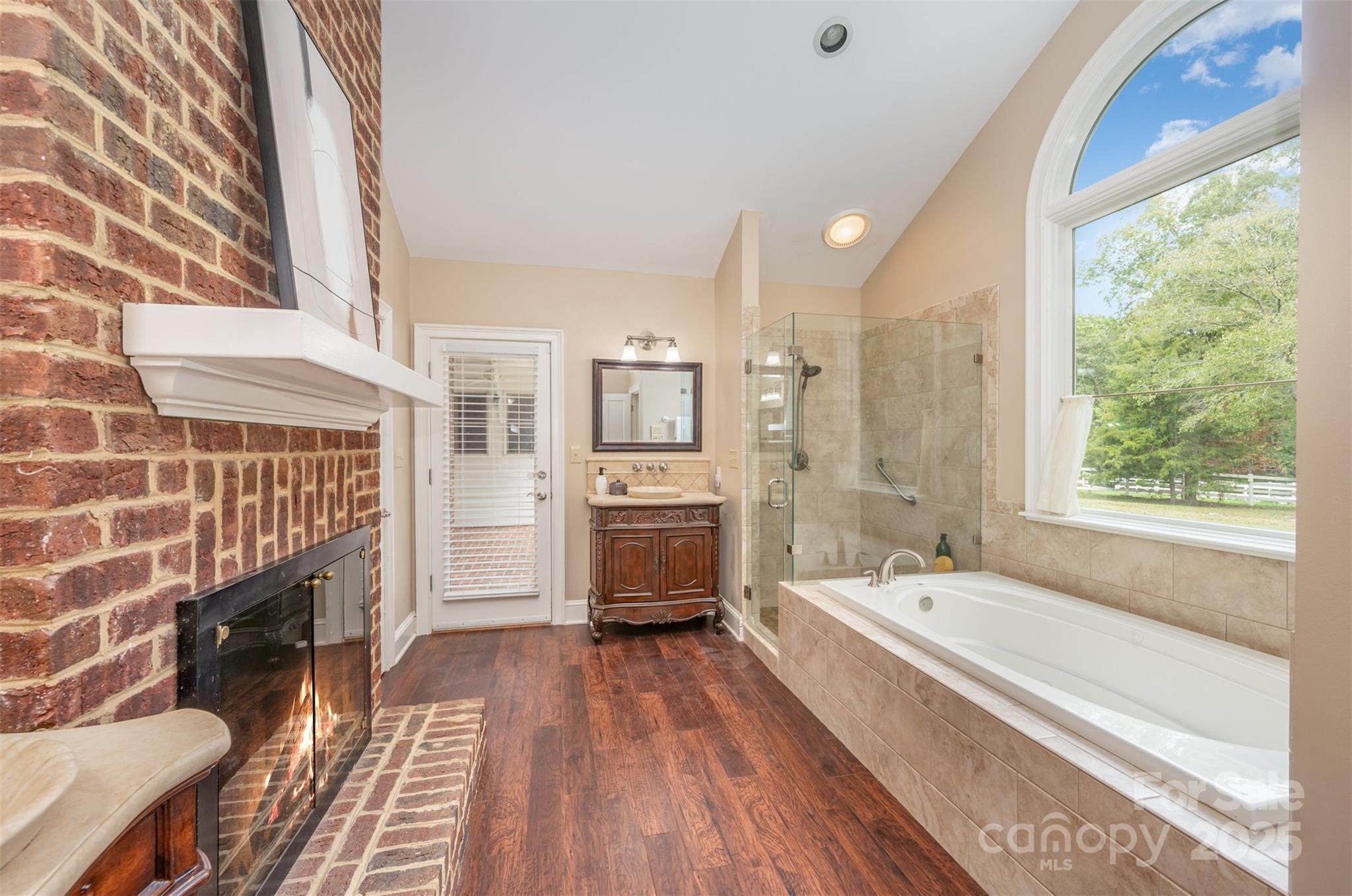 406 Duck Creek Lane Property Photo 21