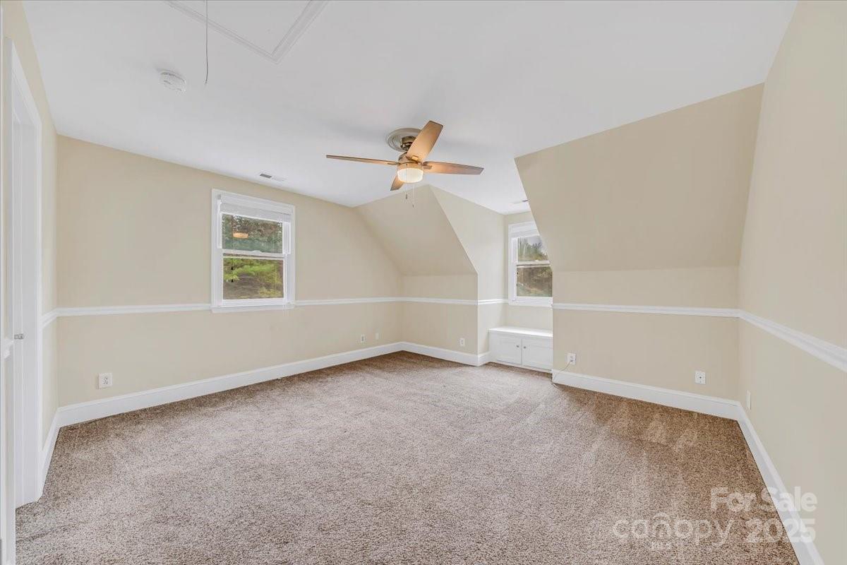 406 Duck Creek Lane Property Photo 27