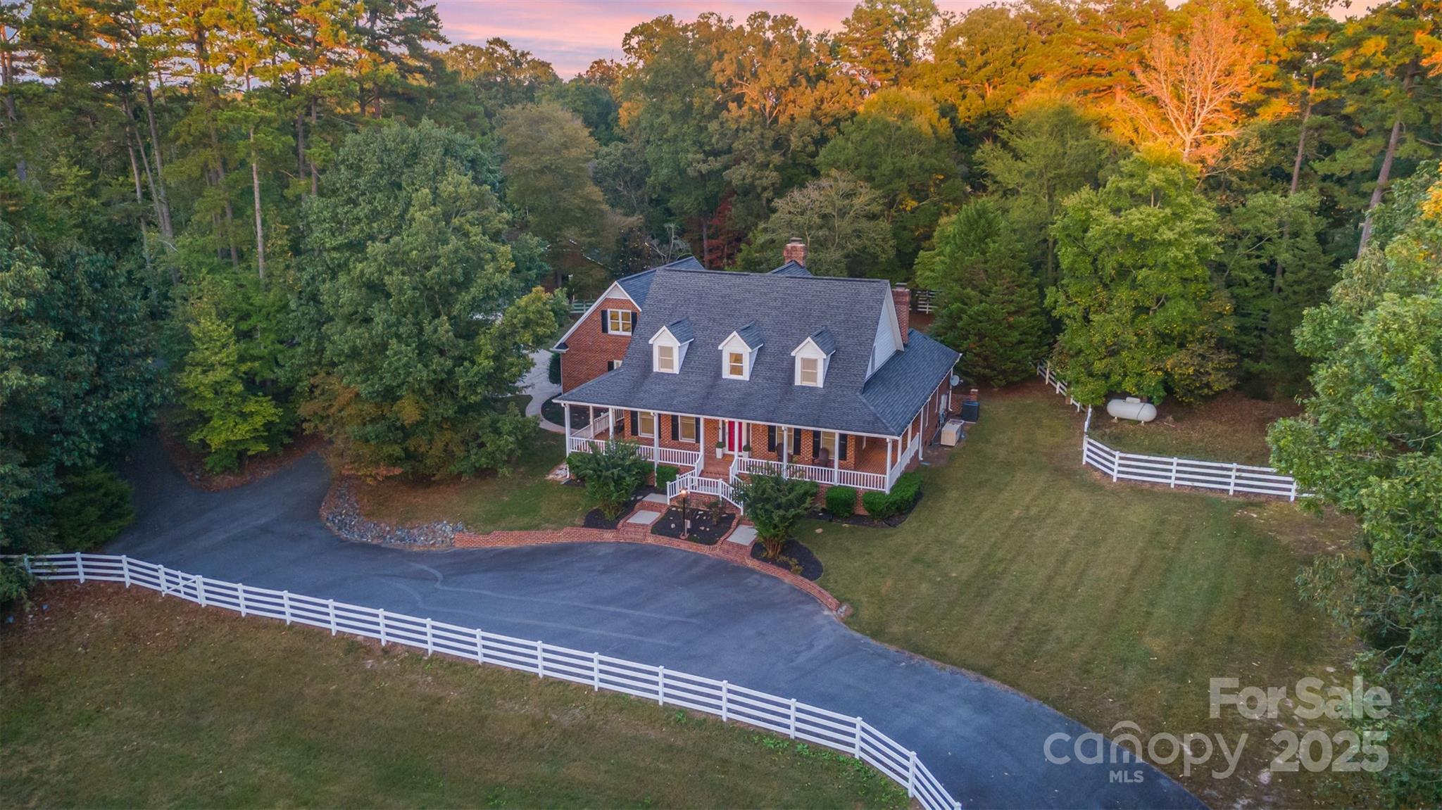 406 Duck Creek Lane Property Photo 31