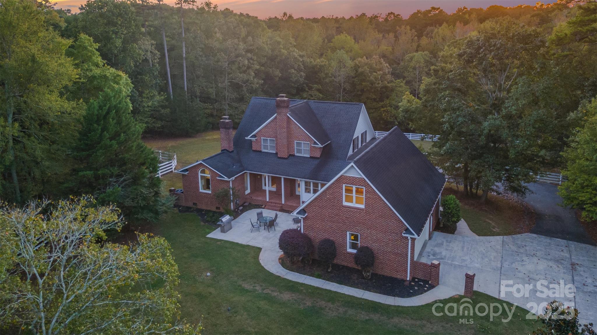 406 Duck Creek Lane Property Photo 34