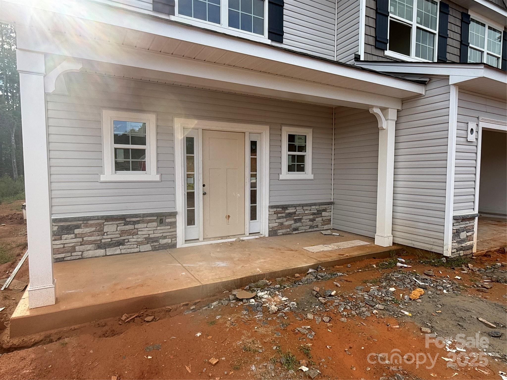 3945 Port Richmond Avenue 18 Property Photo 2