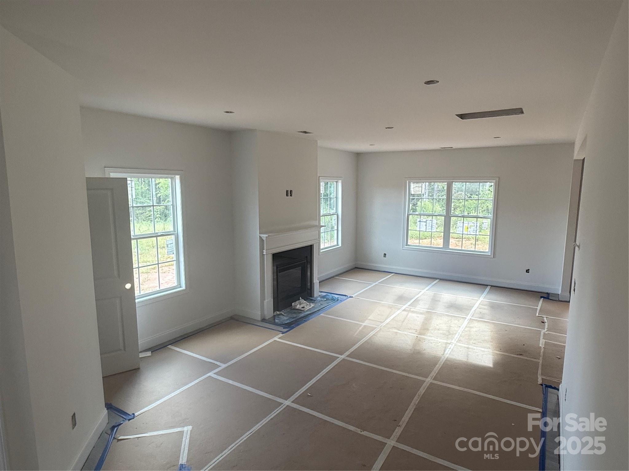 3945 Port Richmond Avenue 18 Property Photo 6