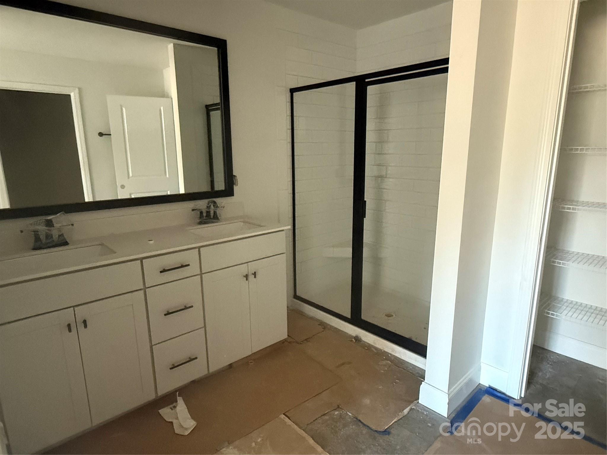 3945 Port Richmond Avenue 18 Property Photo 19