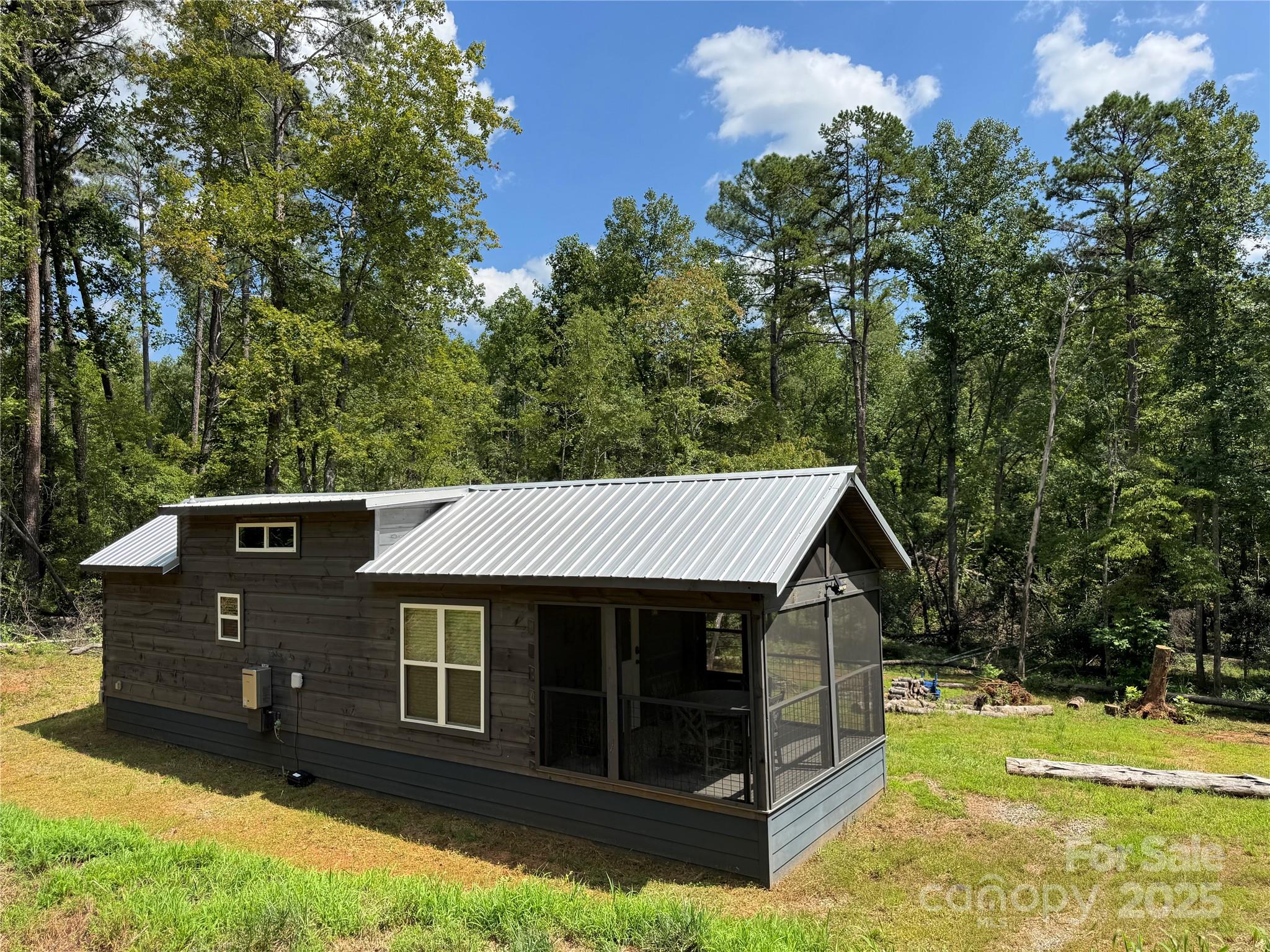 231 Wandering Bear Way Property Photo 1