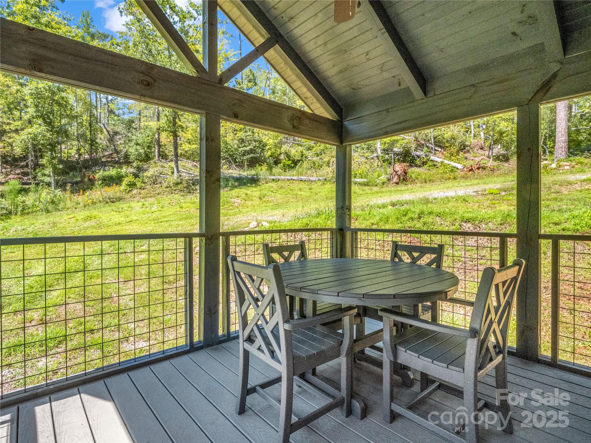 231 Wandering Bear Way Property Photo 15