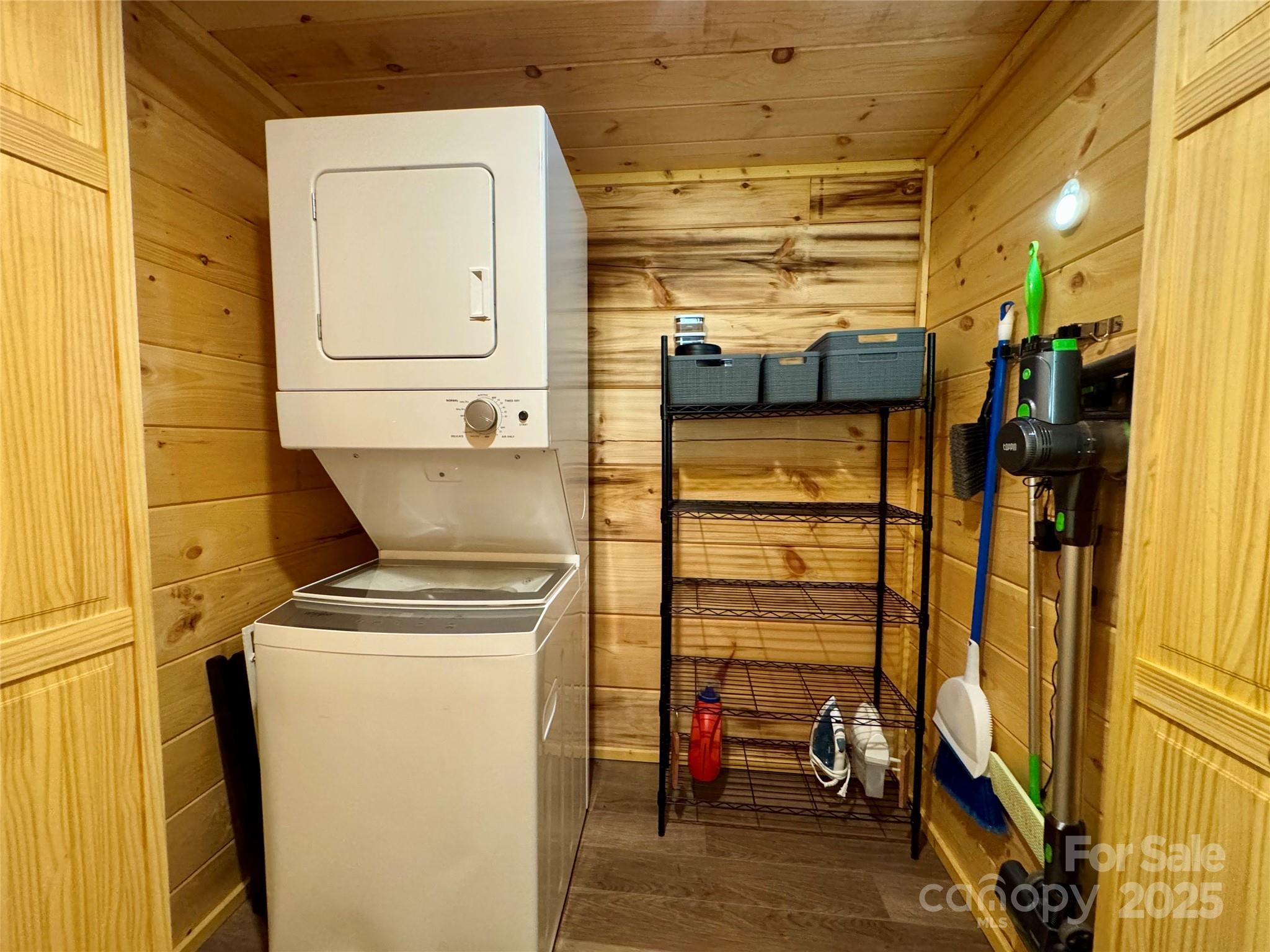 231 Wandering Bear Way Property Photo 25