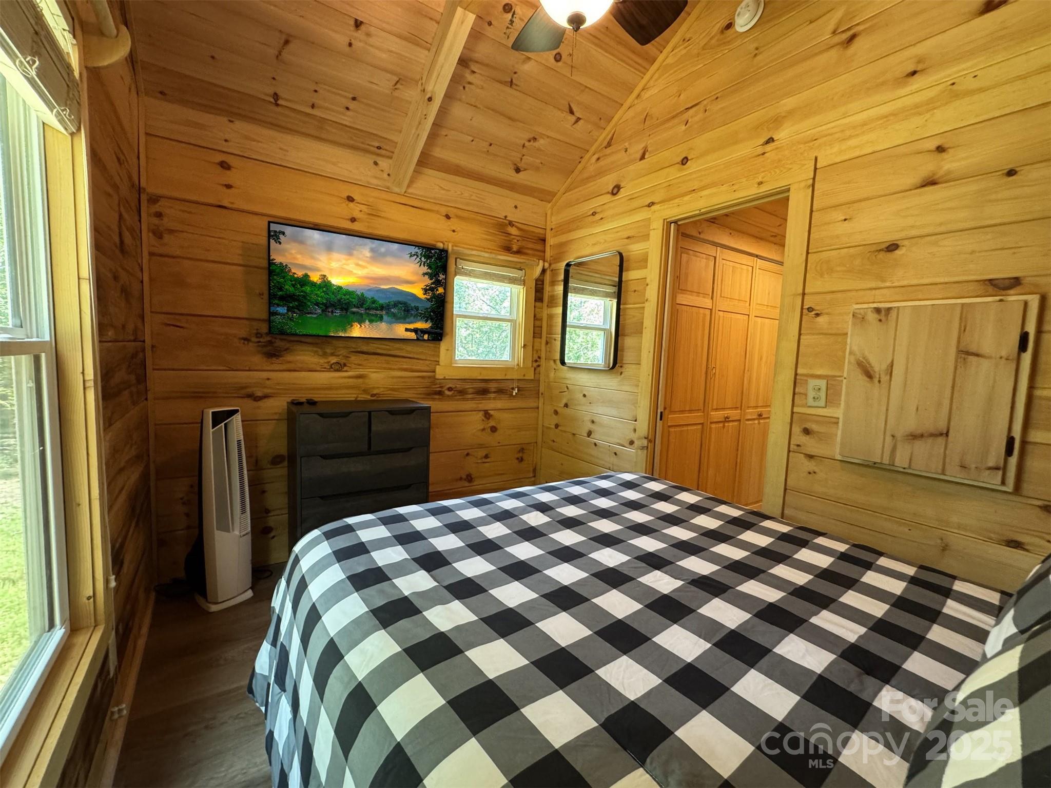 231 Wandering Bear Way Property Photo 31