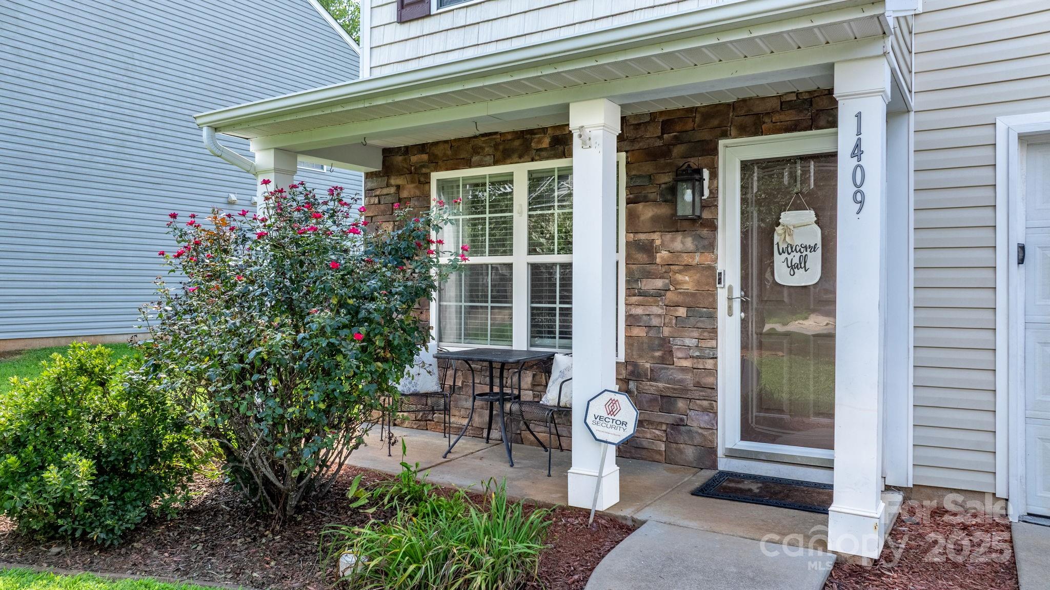 1409 River Run Road Property Photo 1