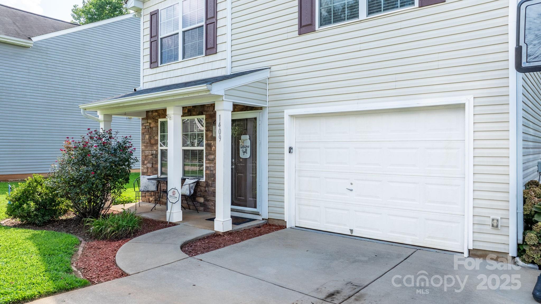 1409 River Run Road Property Photo 3