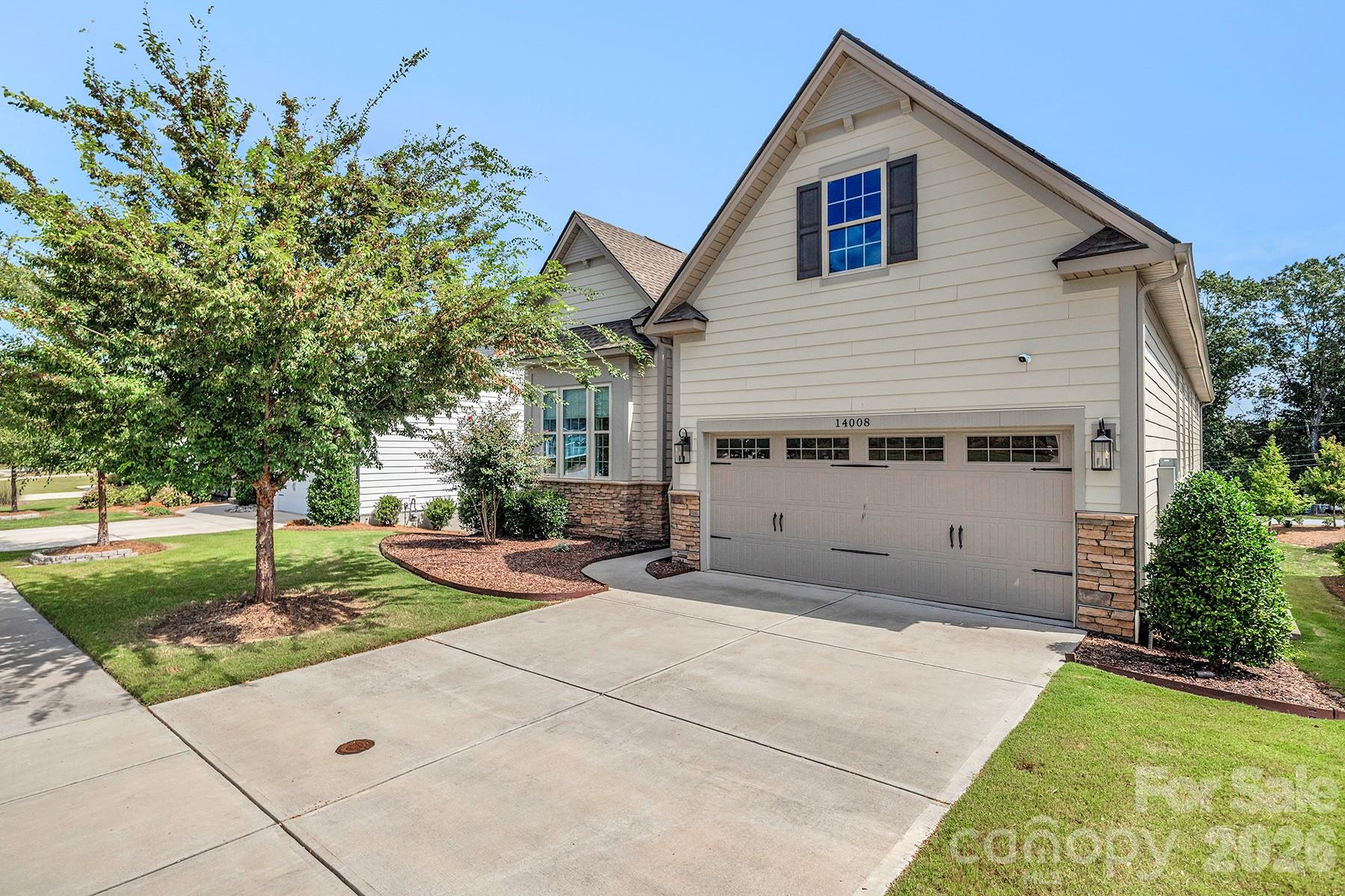 14008 Little Spring Court Property Photo 2