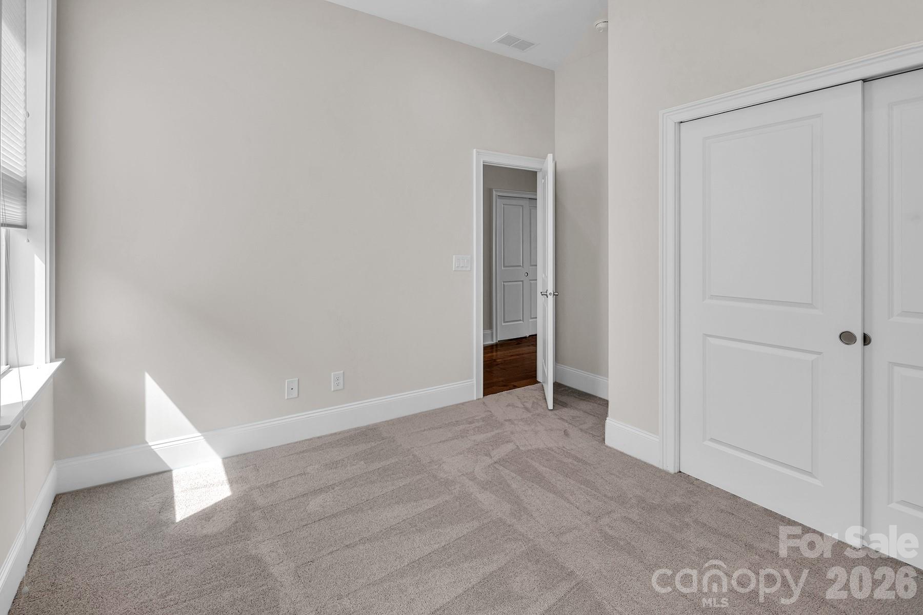 14008 Little Spring Court Property Photo 32