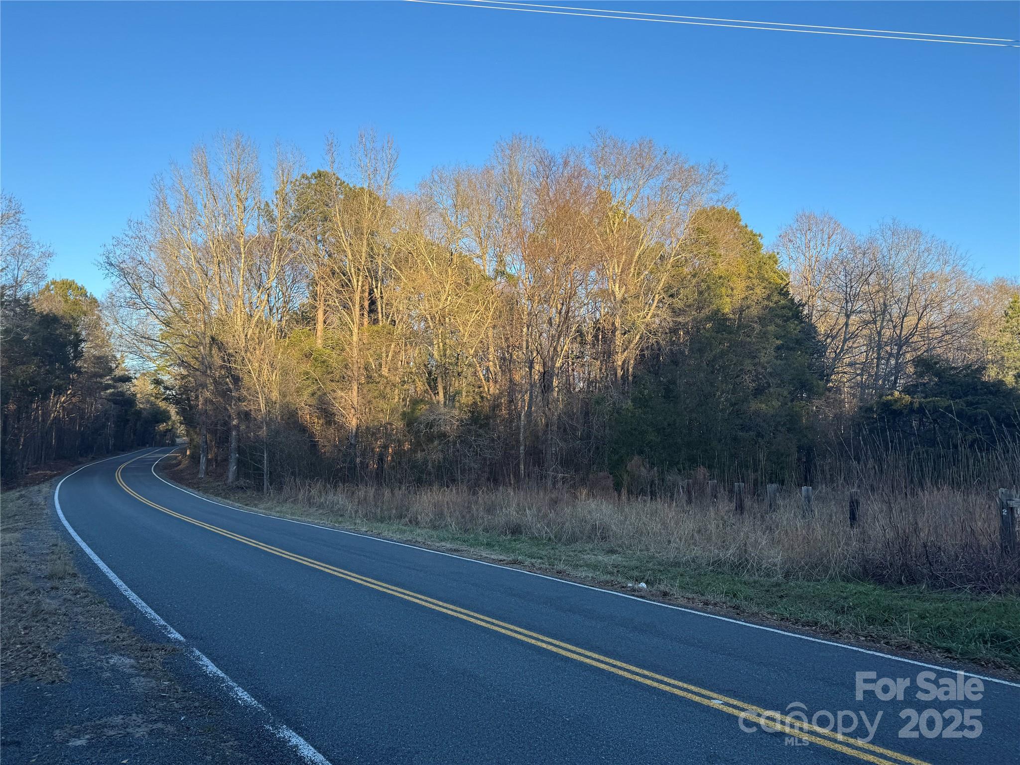 4252 Reid Road Property Photo 3