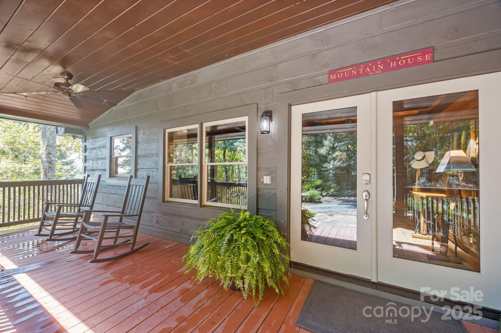 670 Barber Road Property Photo 4