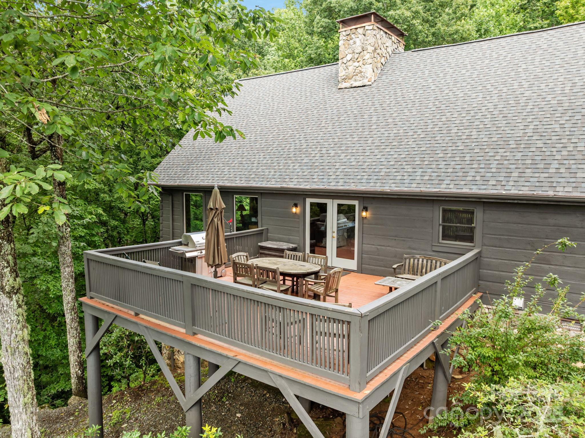 670 Barber Road Property Photo 9