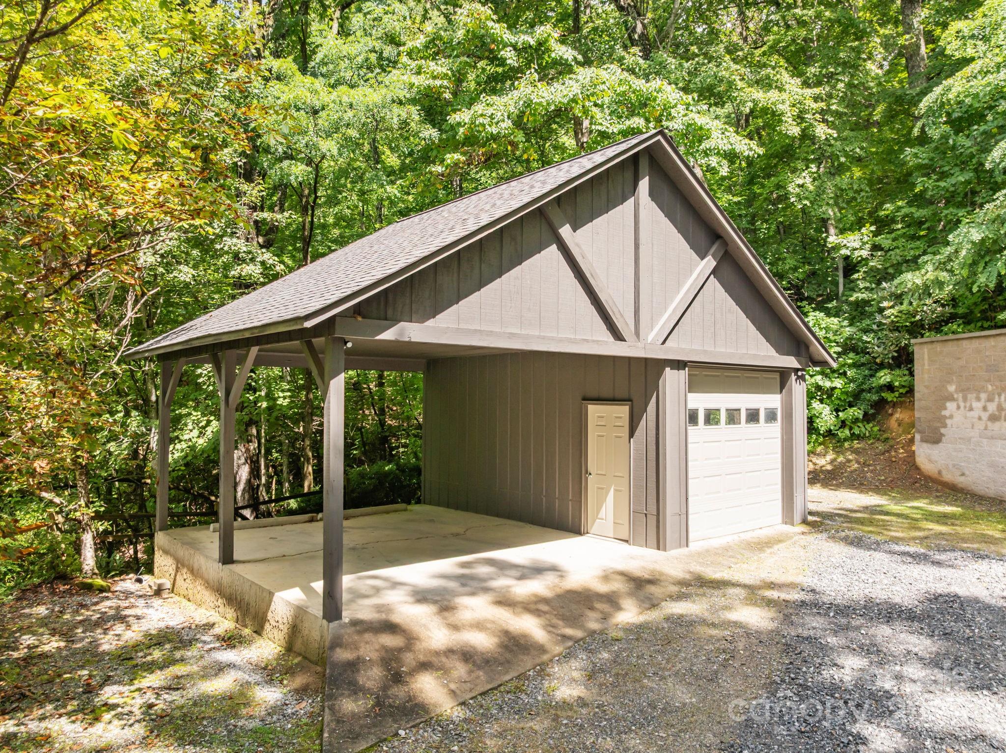 670 Barber Road Property Photo 13