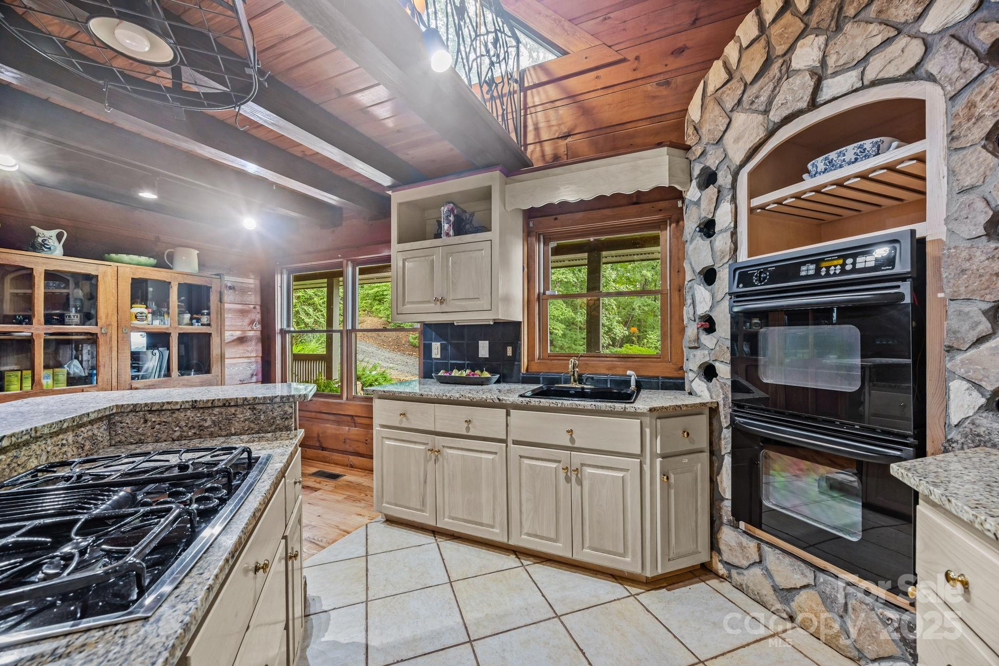 670 Barber Road Property Photo 22