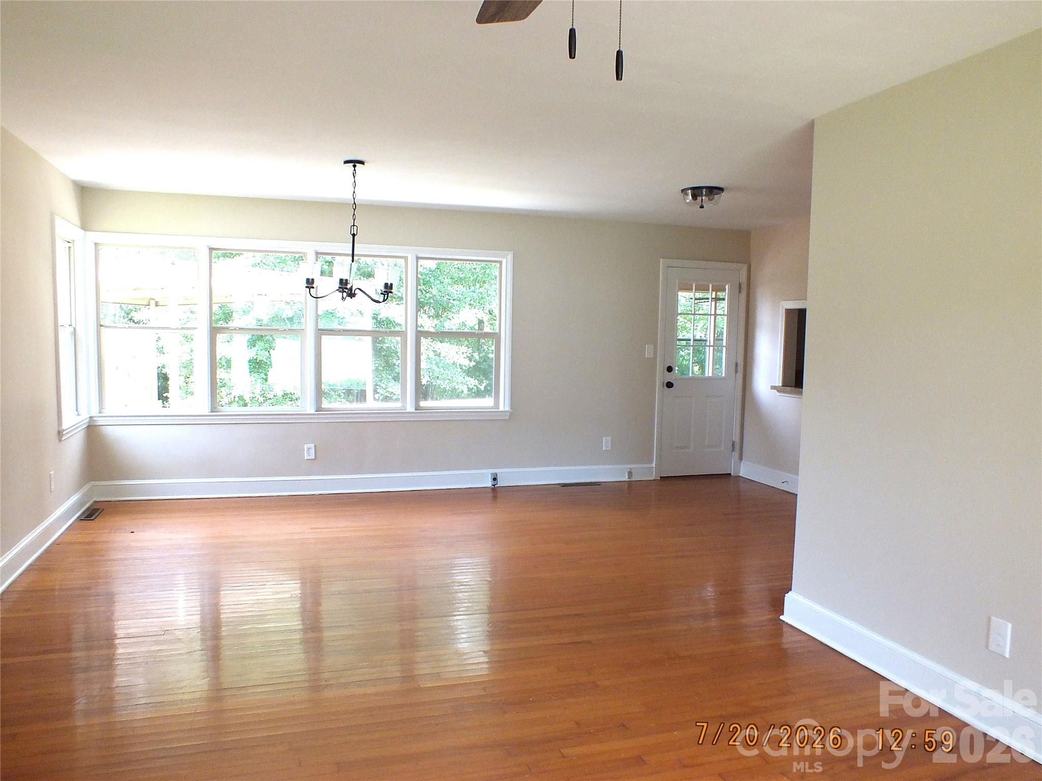 414 Springs Street Property Photo 9