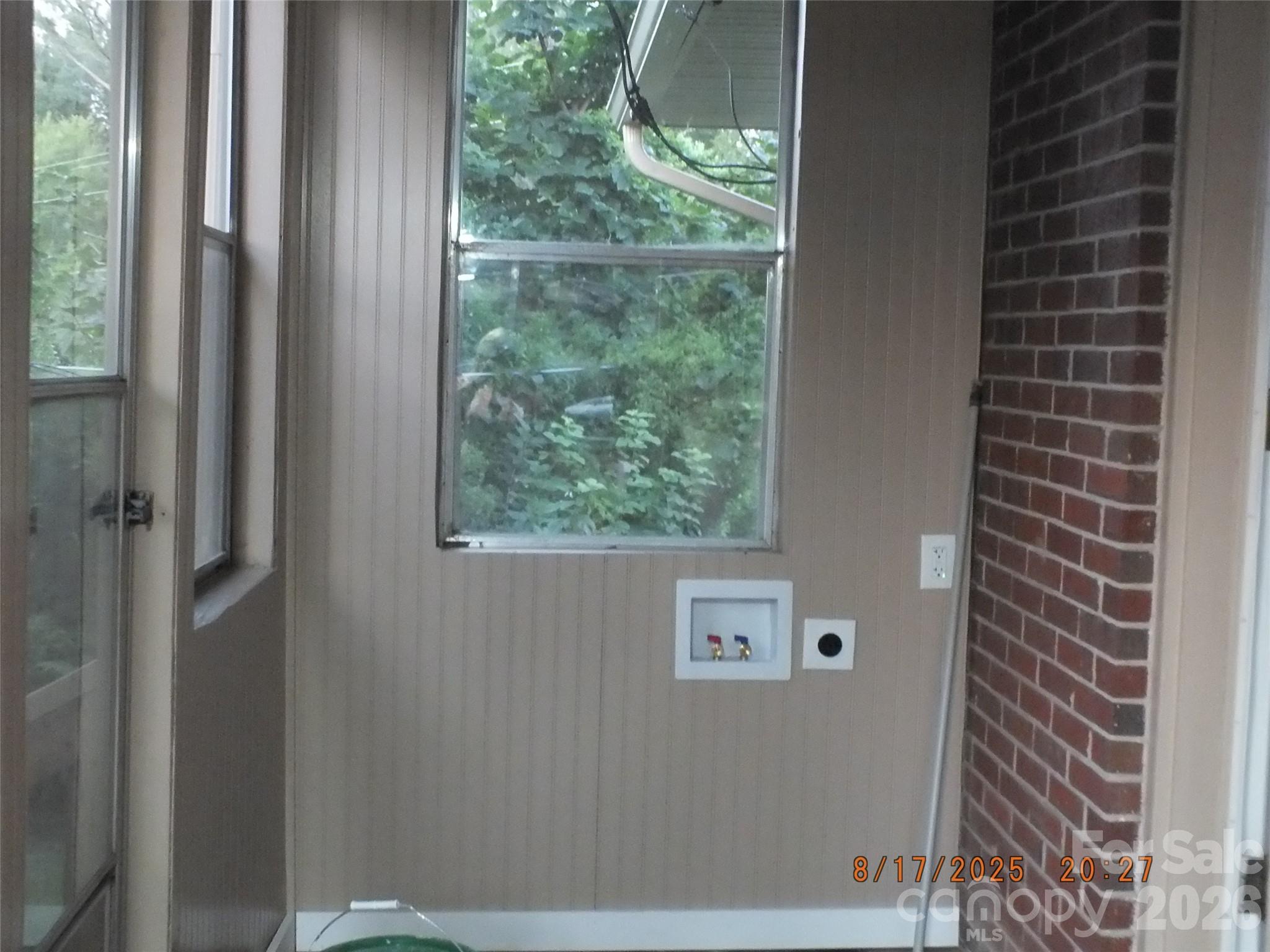 414 Springs Street Property Photo 23