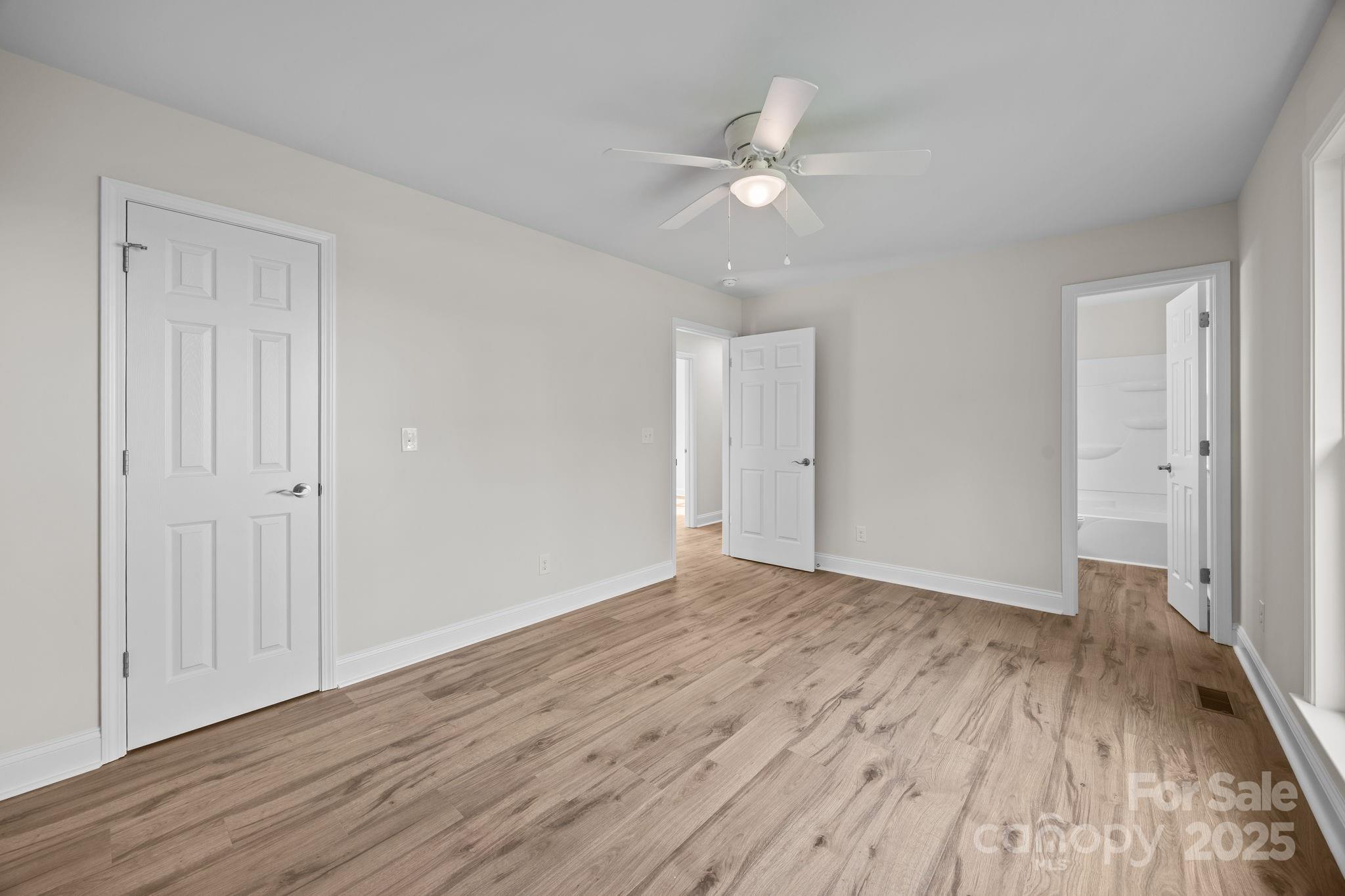 1280 N Shaver Street Property Photo 12