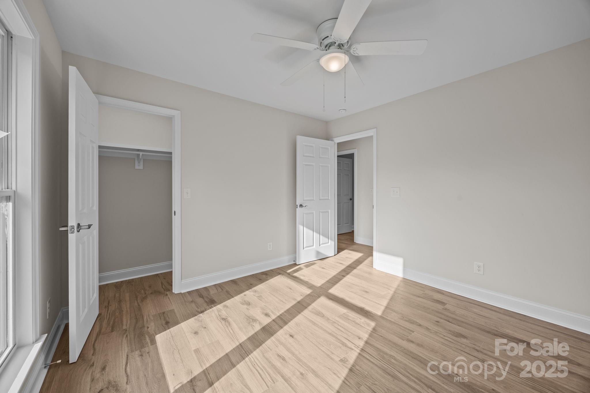 1280 N Shaver Street Property Photo 16