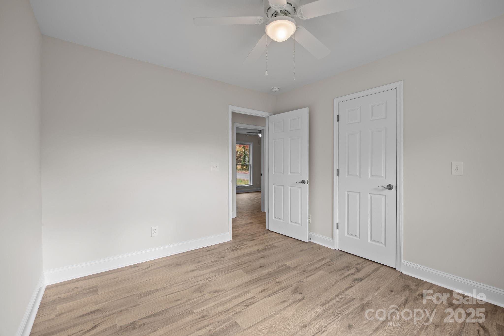 1280 N Shaver Street Property Photo 18
