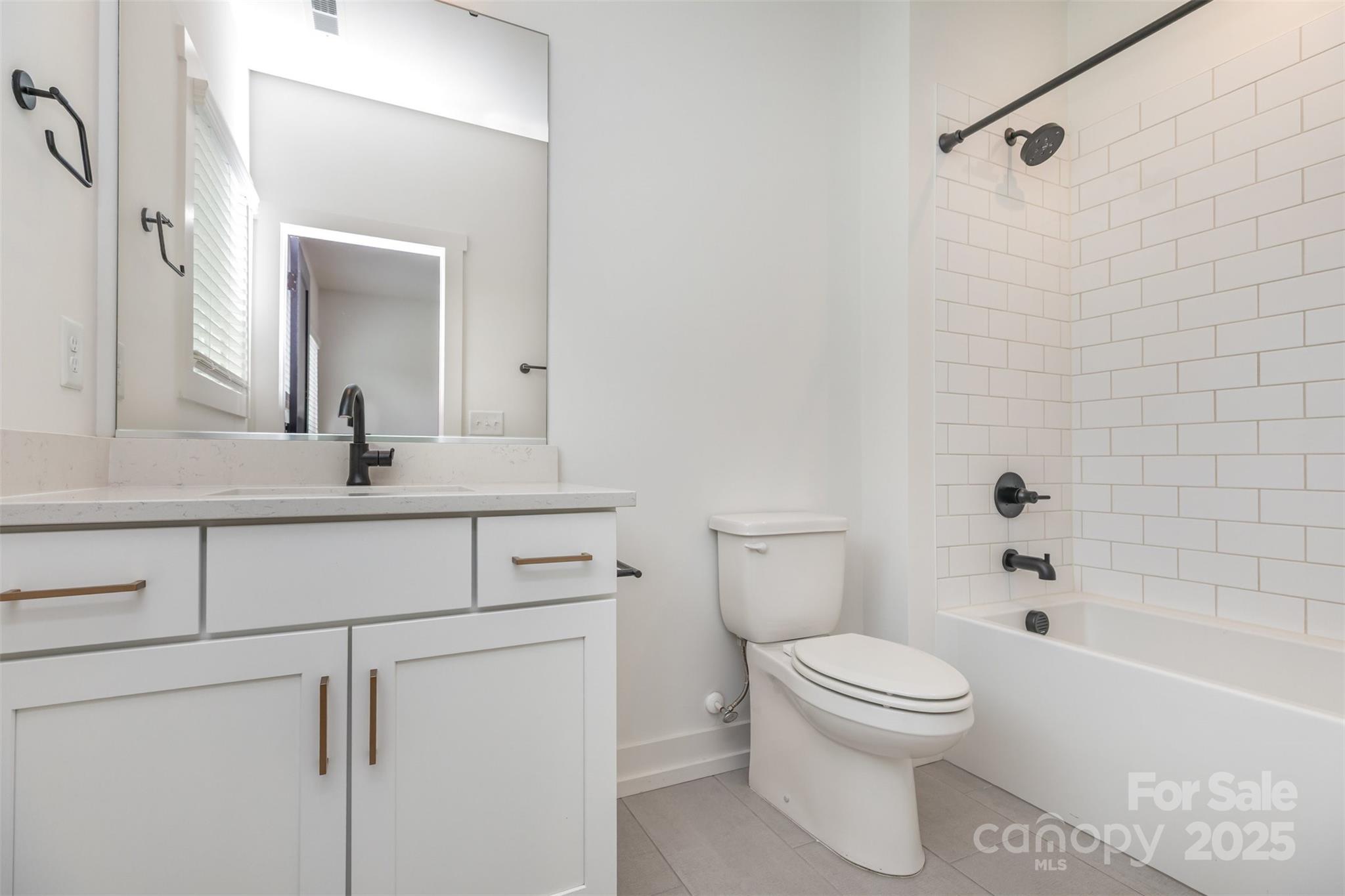 1500 Effingham Road Property Photo 16