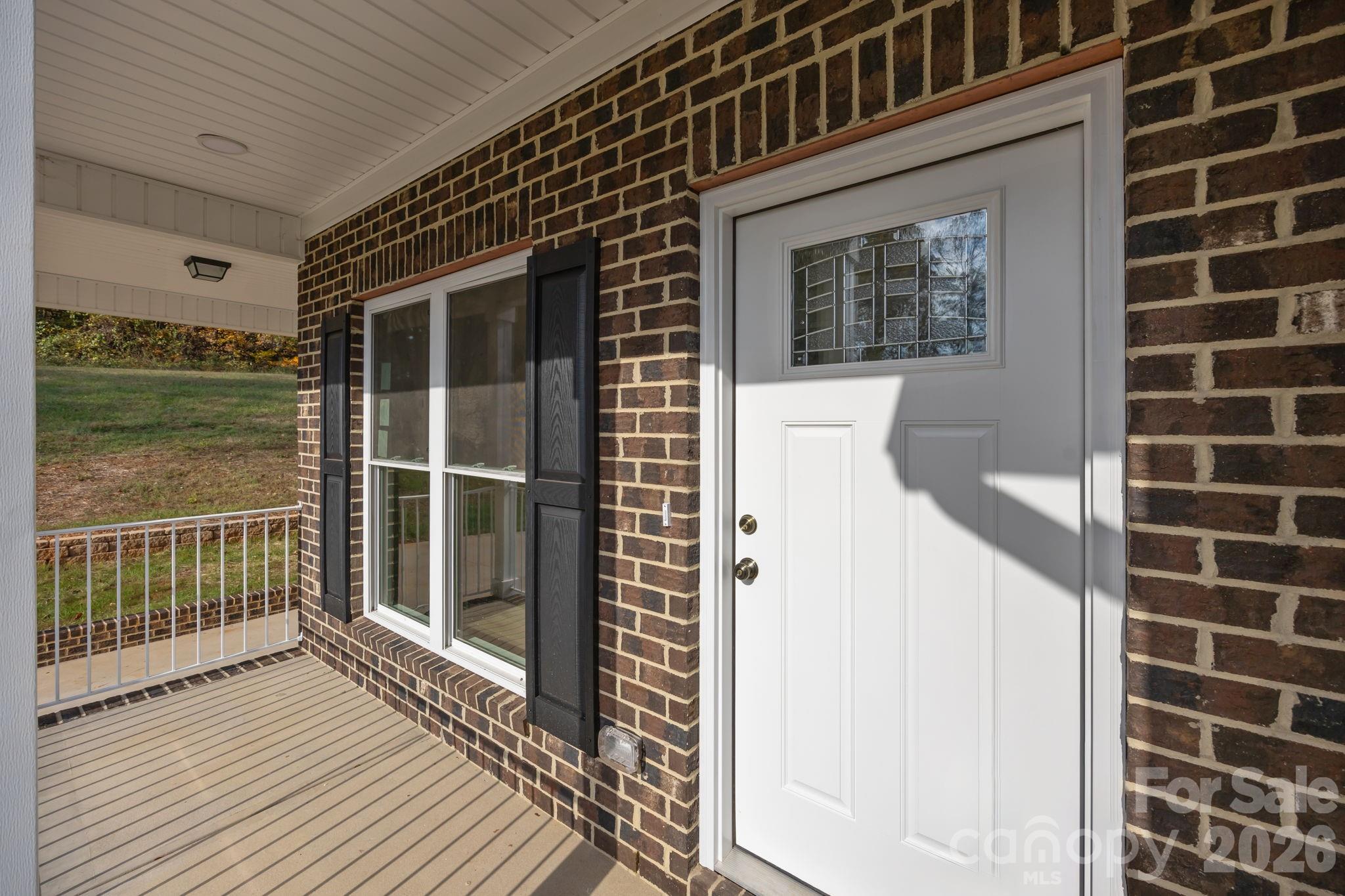 1270 N Shaver Street Property Photo 23