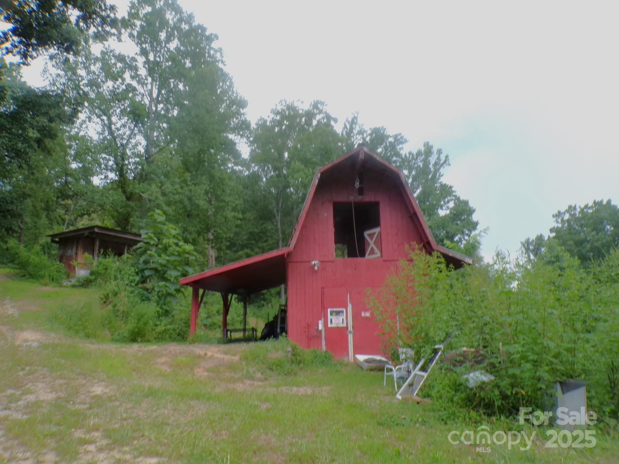 620 Hutch Mountain Road Property Photo 3