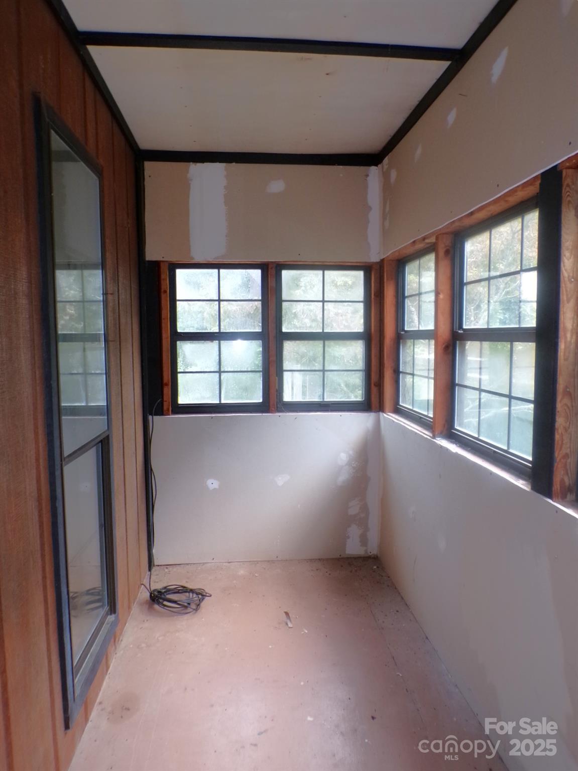 620 Hutch Mountain Road Property Photo 16