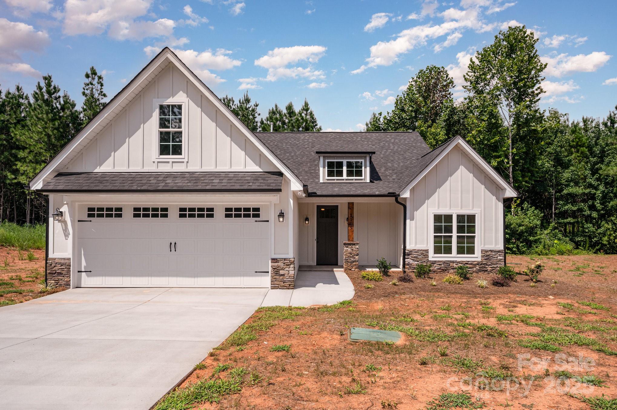 1105 Rudder Circle Property Photo 1