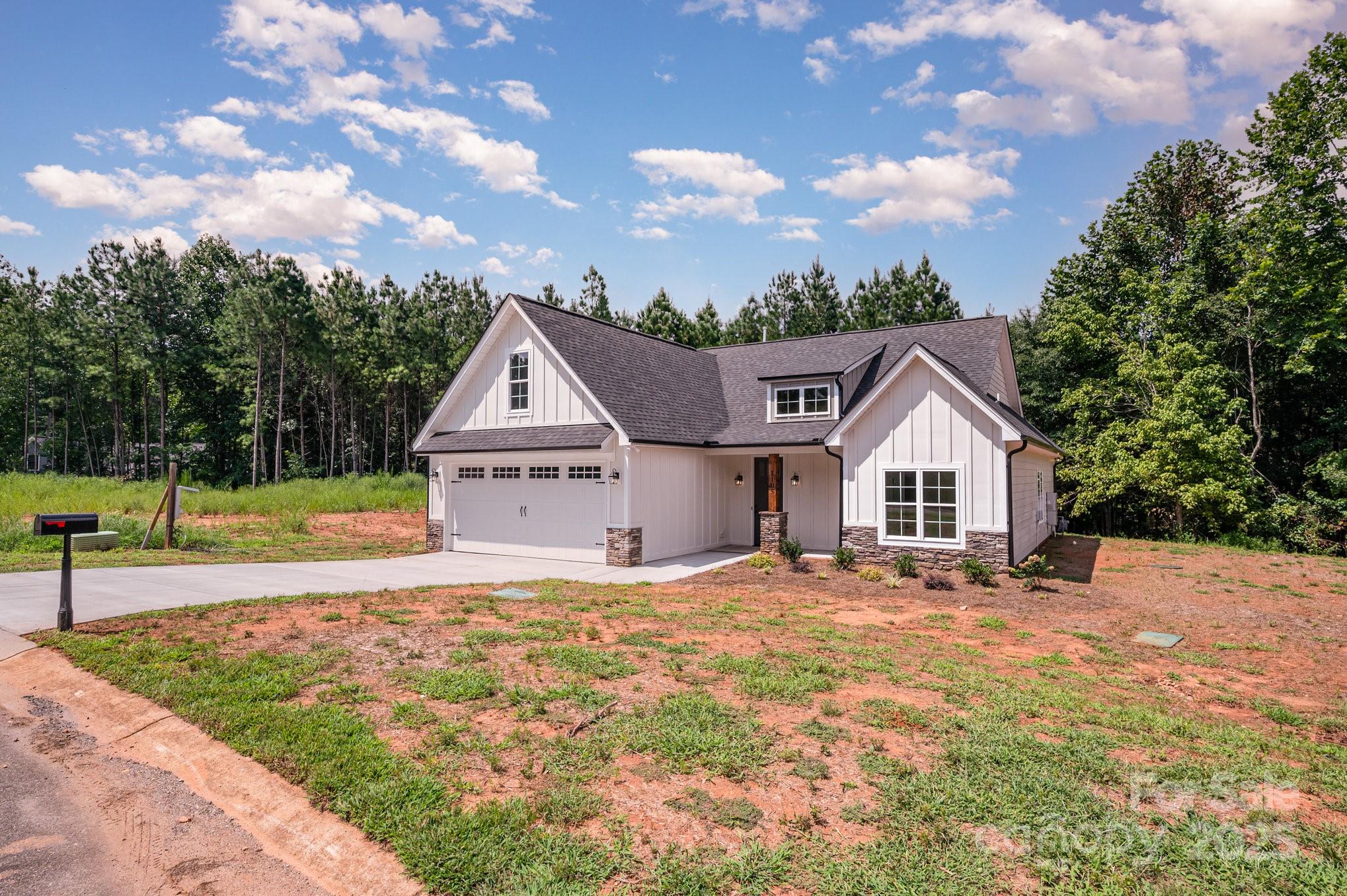 1105 Rudder Circle Property Photo 2