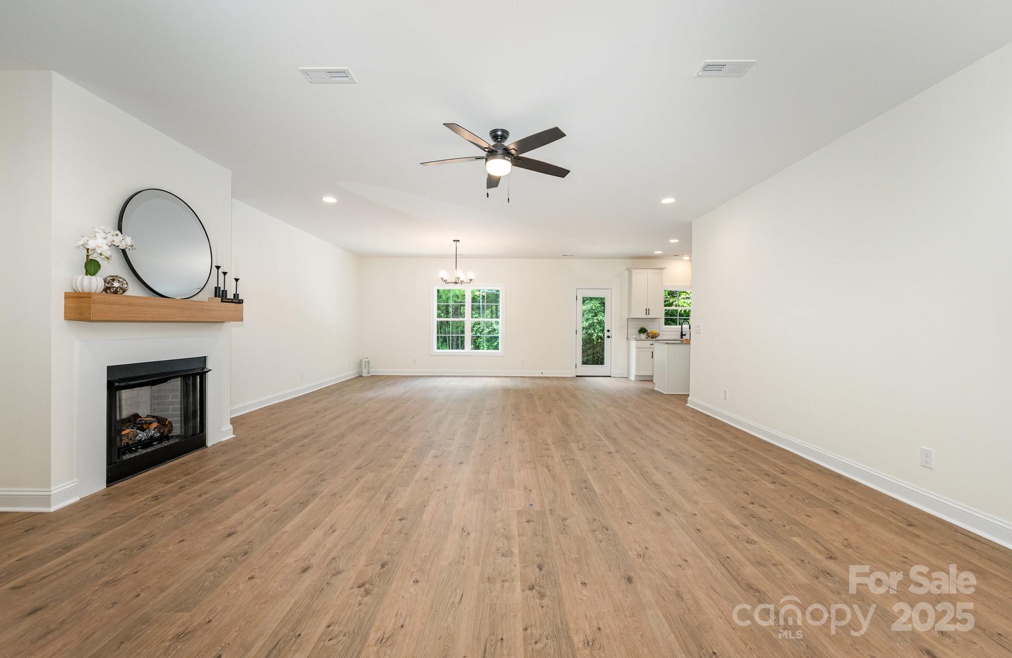 1105 Rudder Circle Property Photo 6
