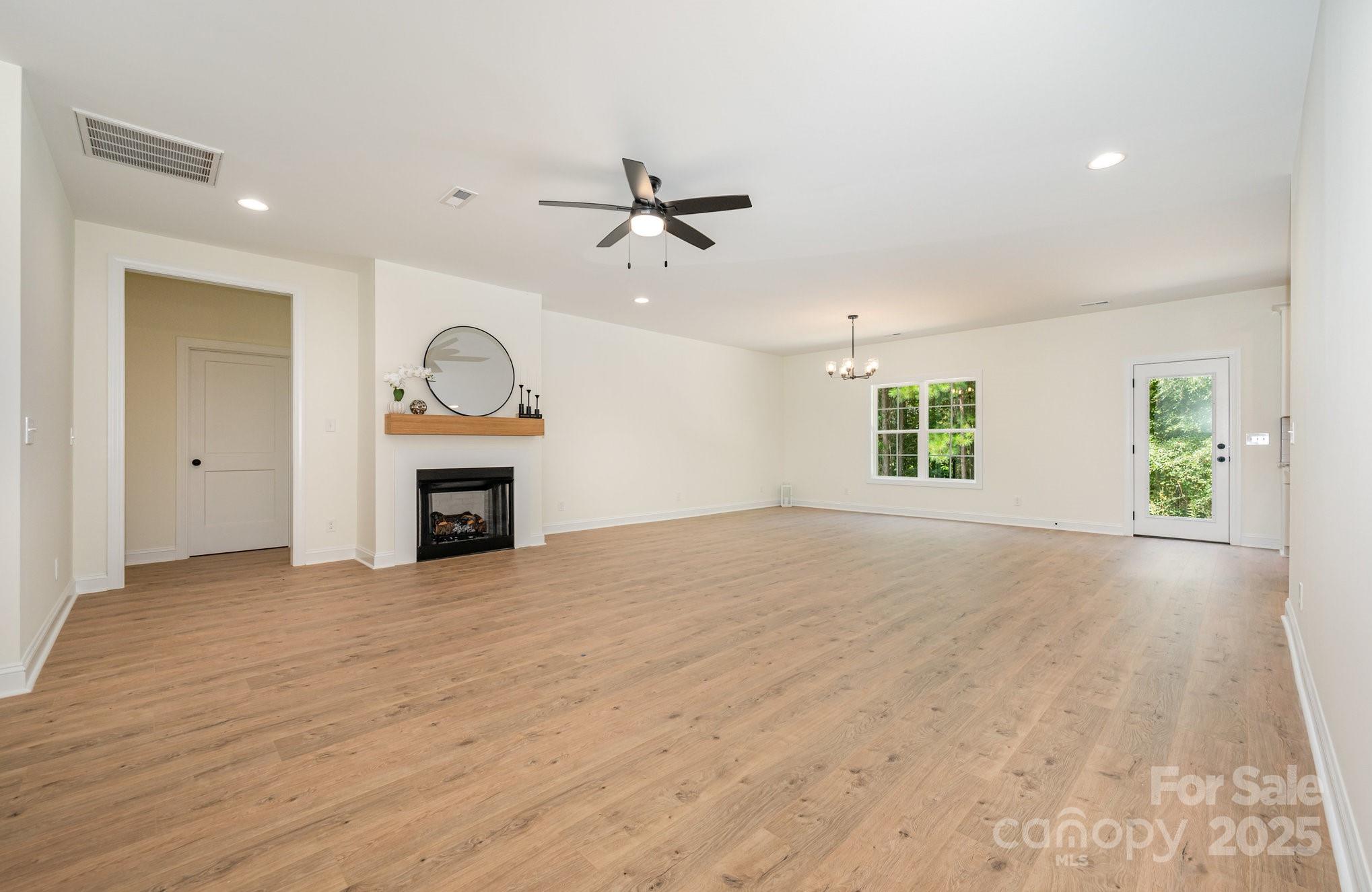 1105 Rudder Circle Property Photo 15