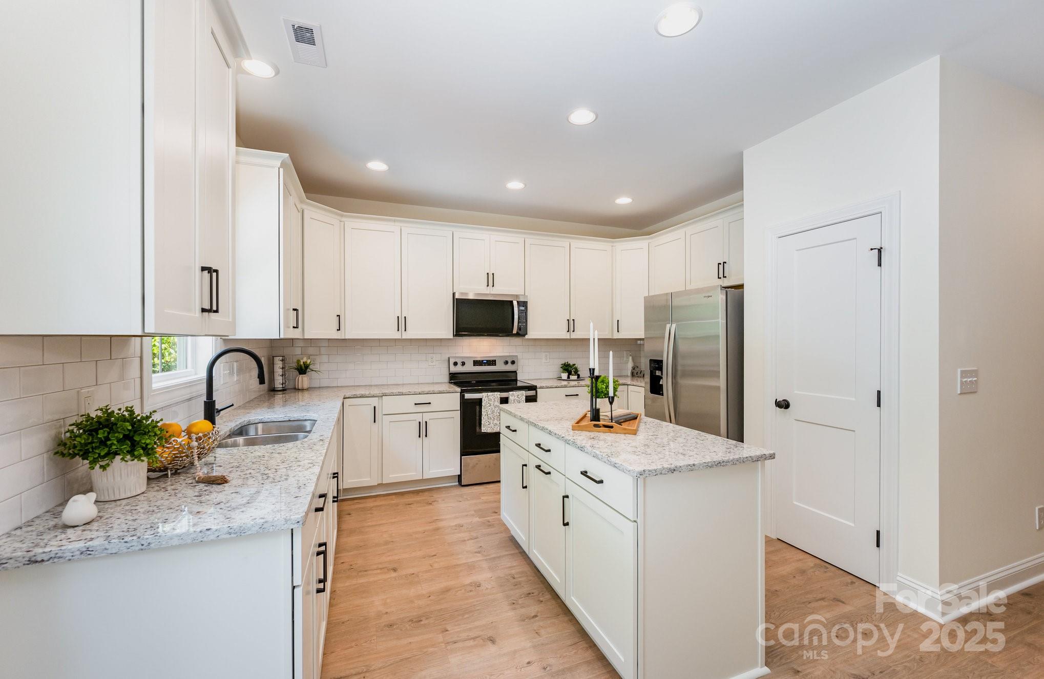 1105 Rudder Circle Property Photo 18