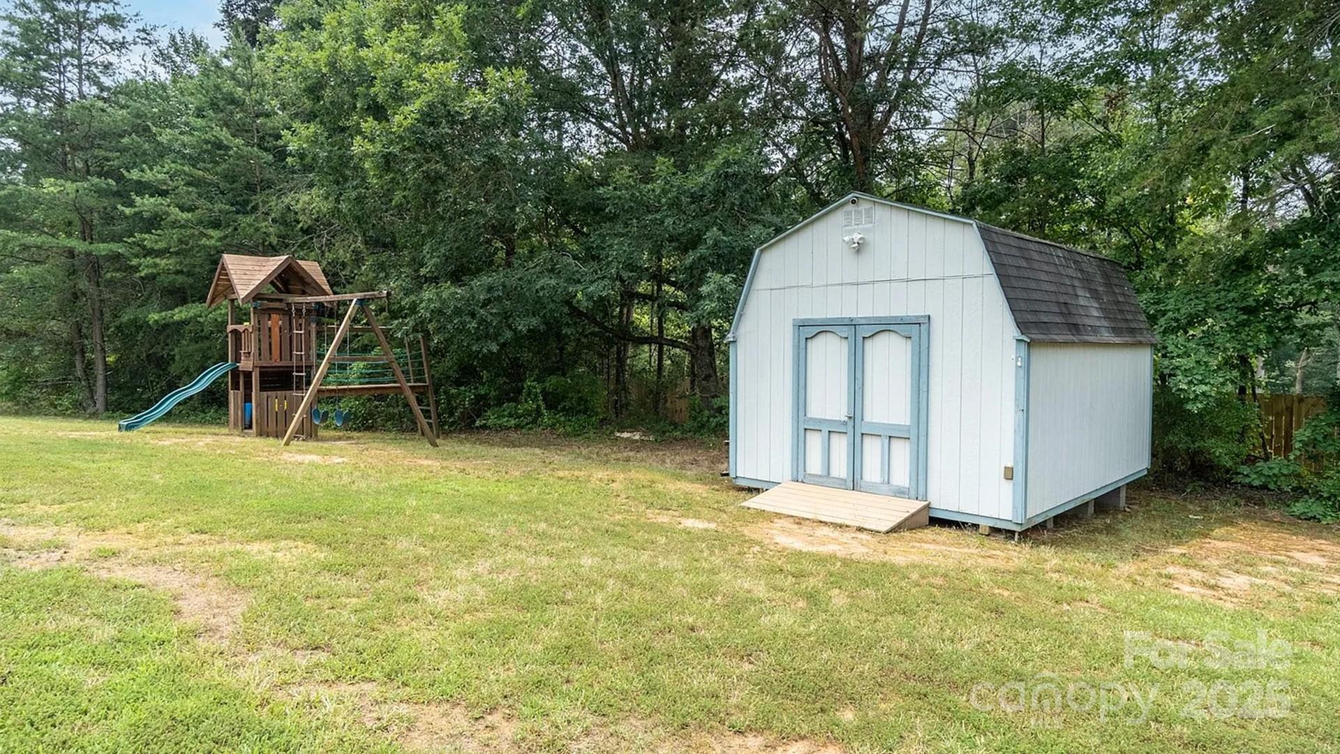 4220 Mount Beulah Road Property Photo 10