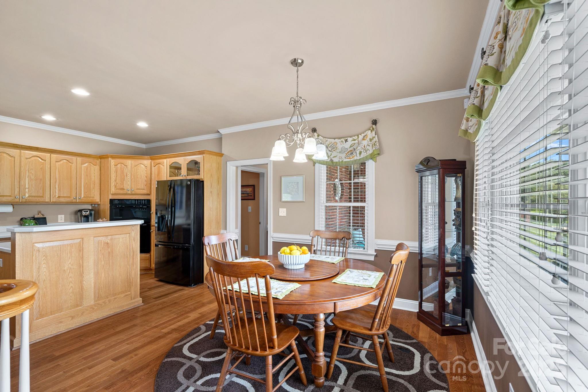 600 Ivah Lee Way Property Photo 8