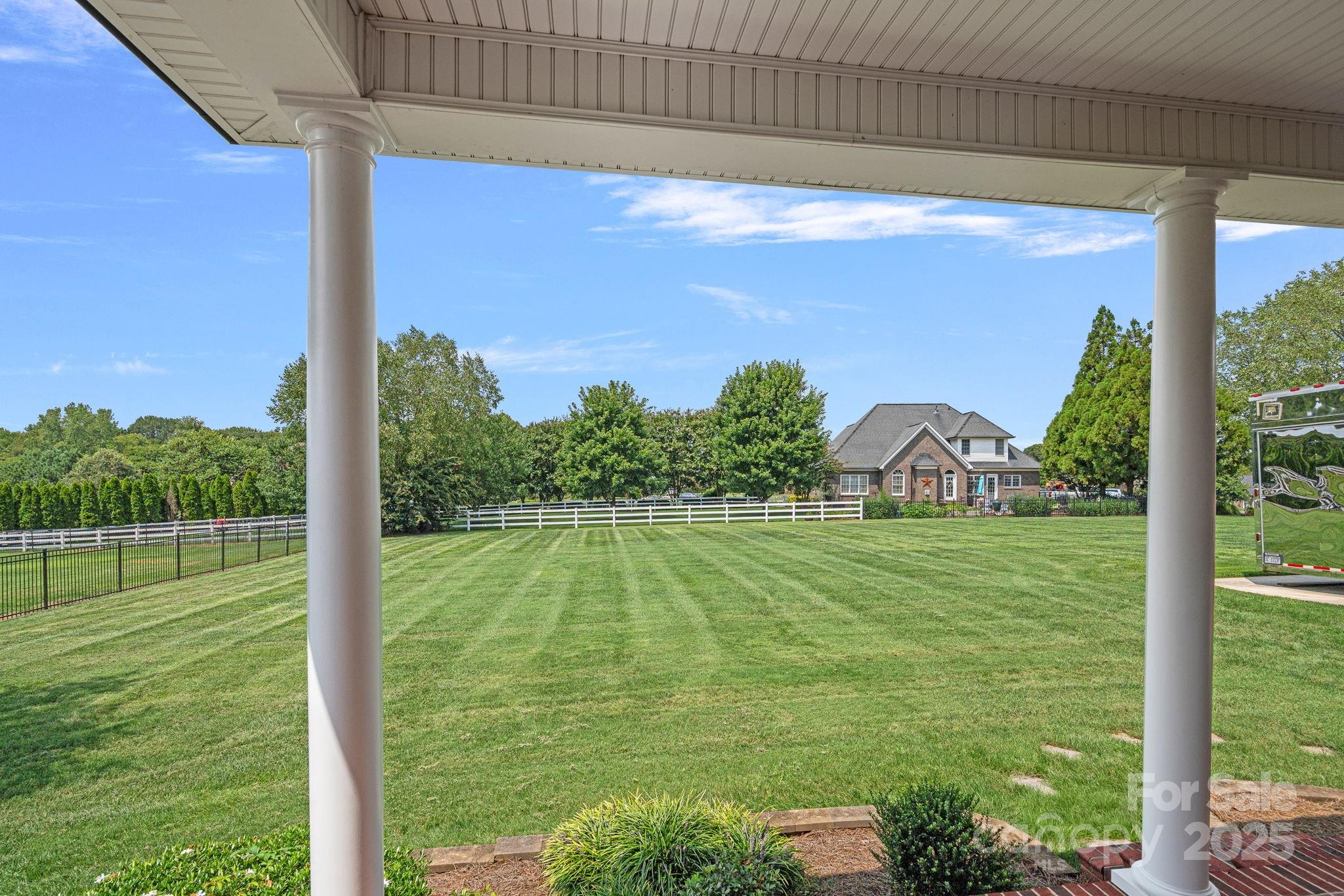 600 Ivah Lee Way Property Photo 33