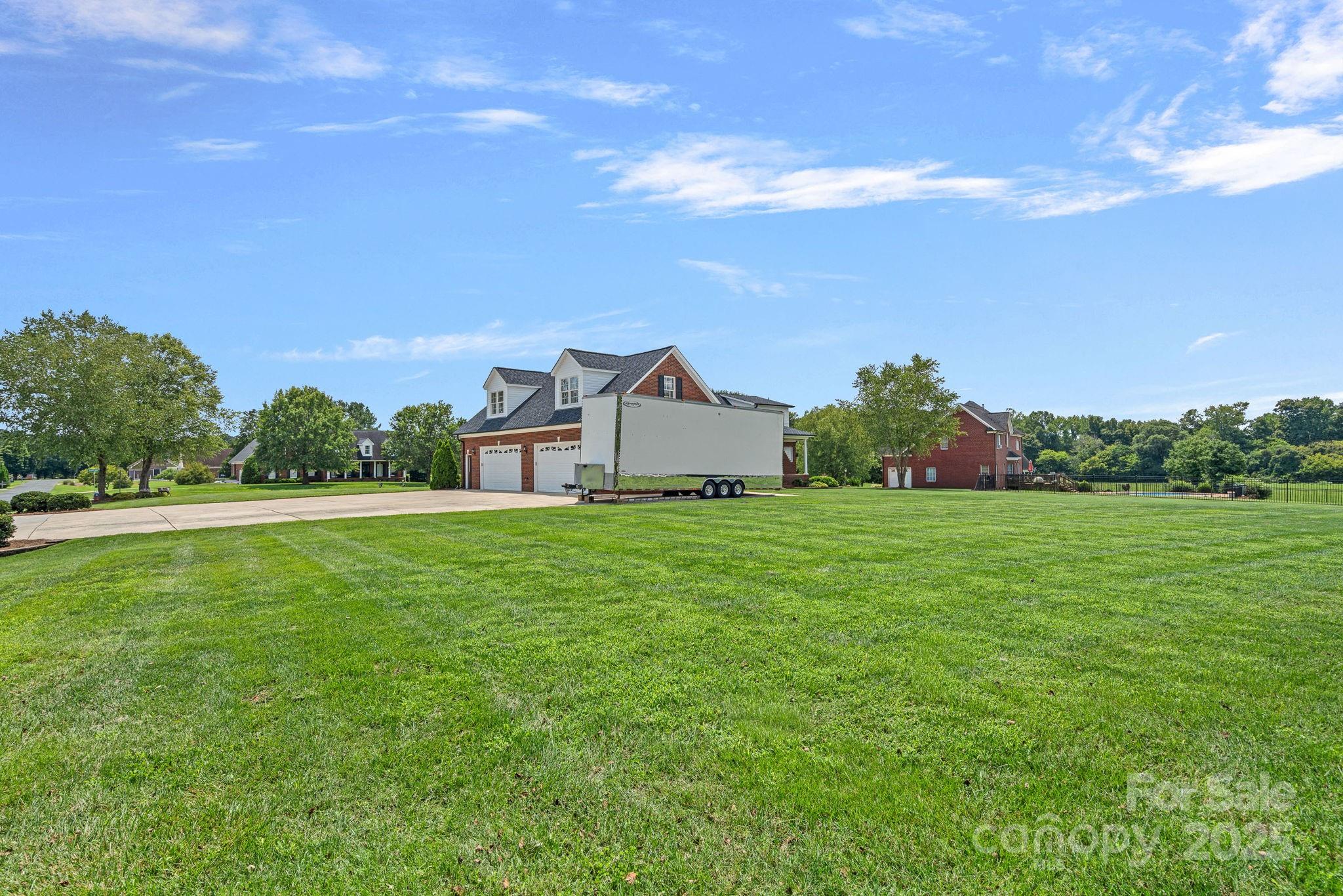 600 Ivah Lee Way Property Photo 35