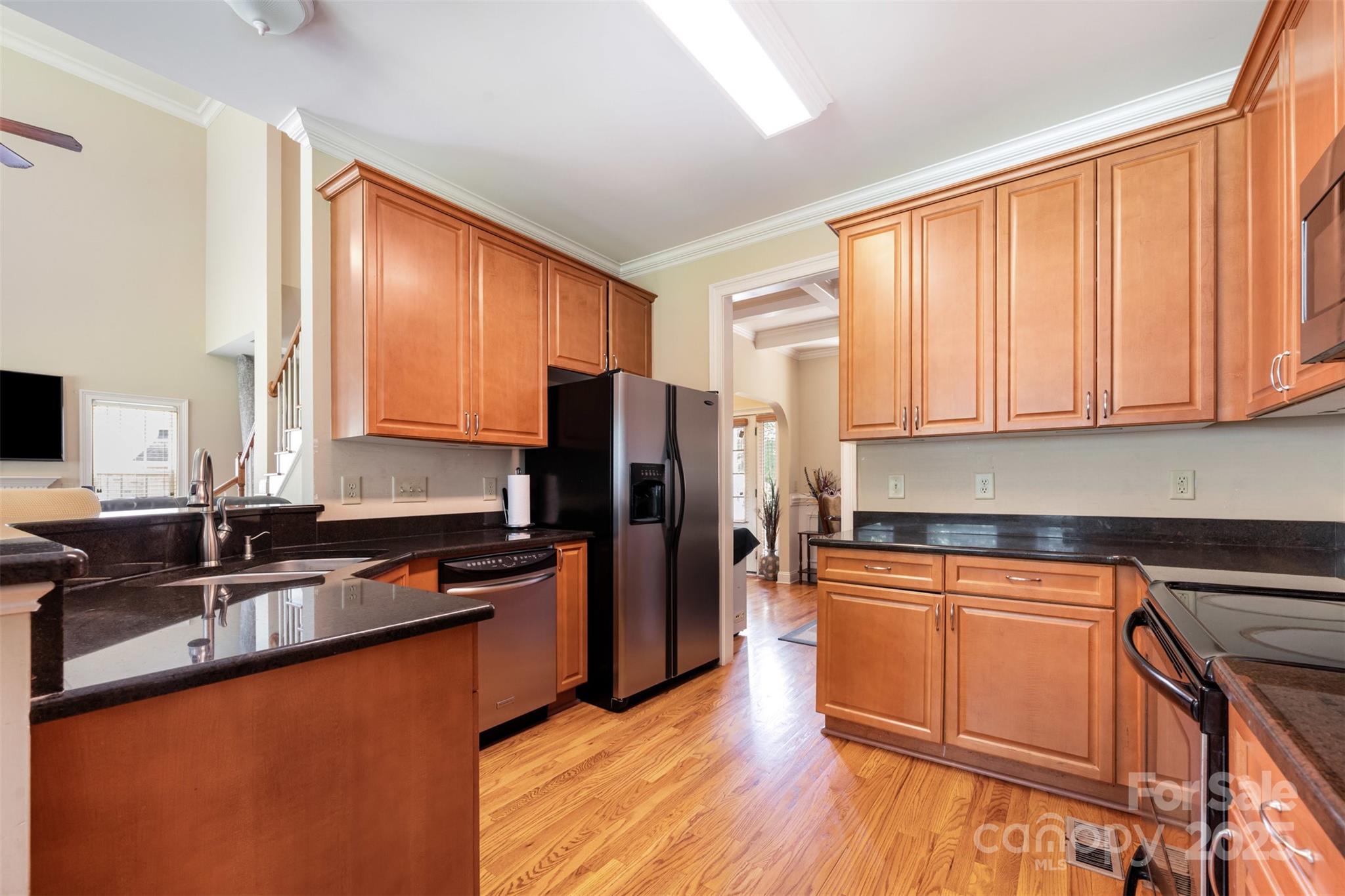 11004 Dipali Court Property Photo 3