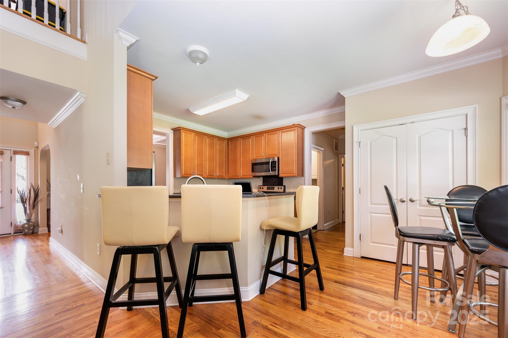 11004 Dipali Court Property Photo 6