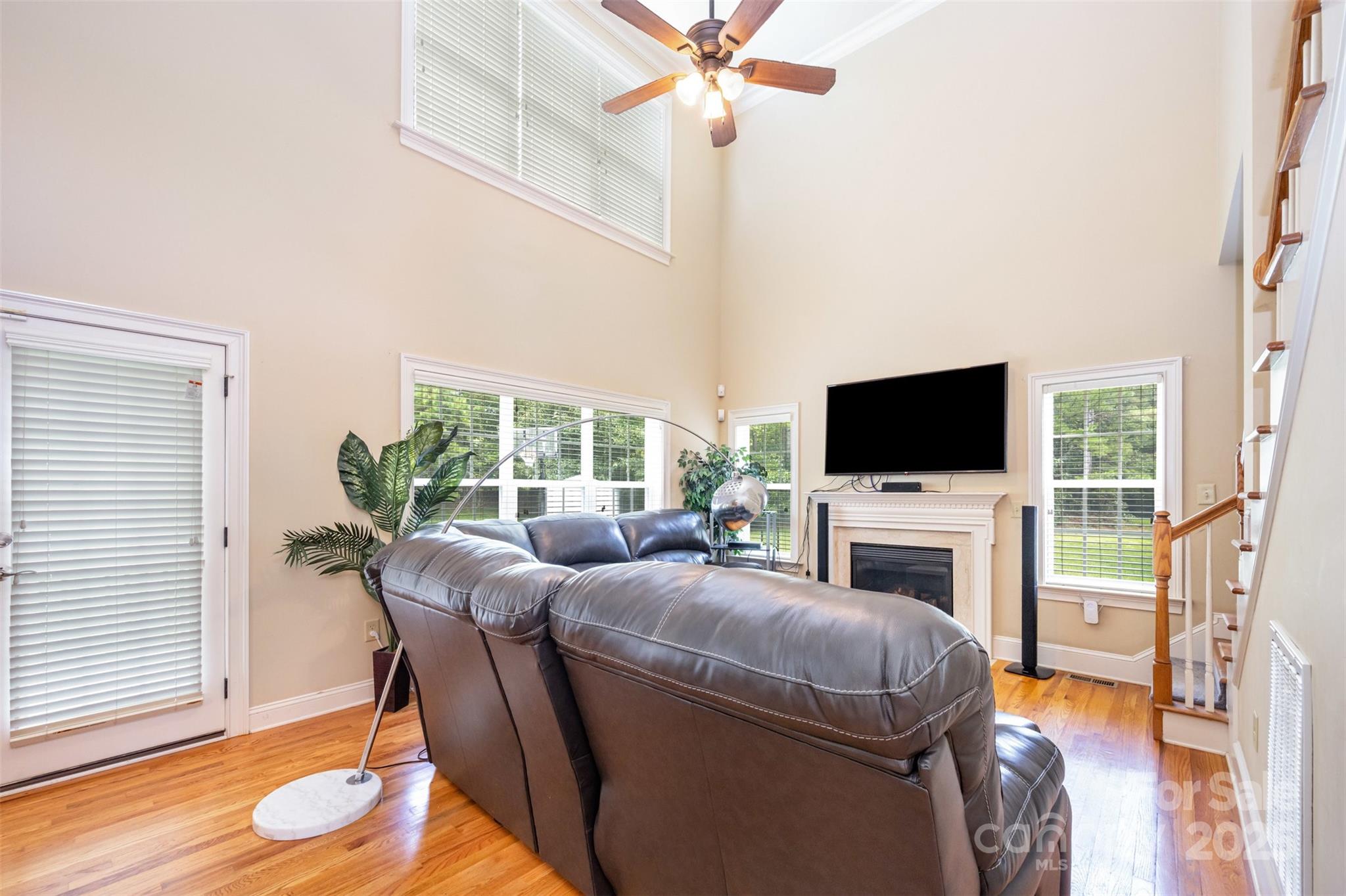 11004 Dipali Court Property Photo 14