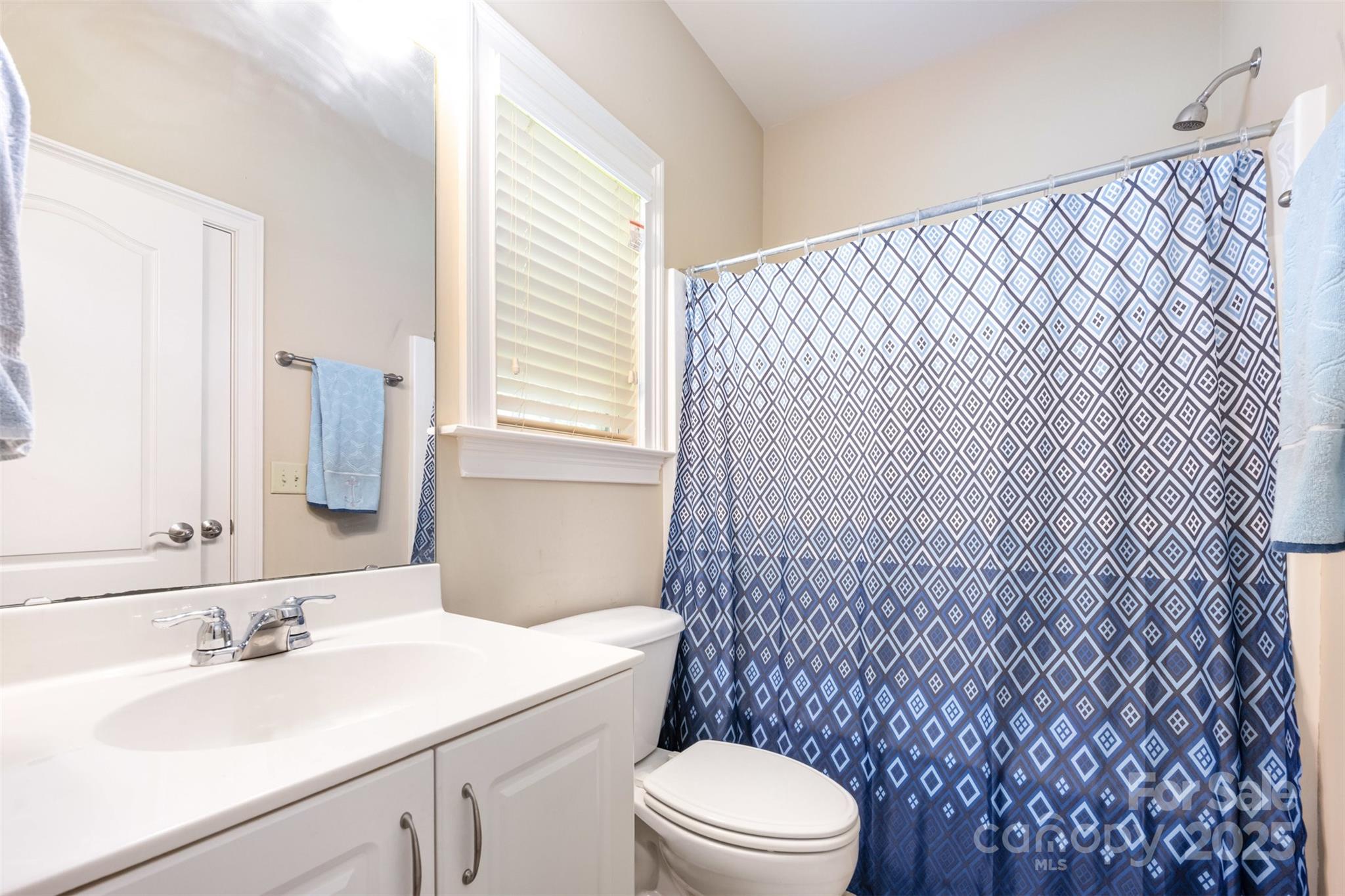 11004 Dipali Court Property Photo 16