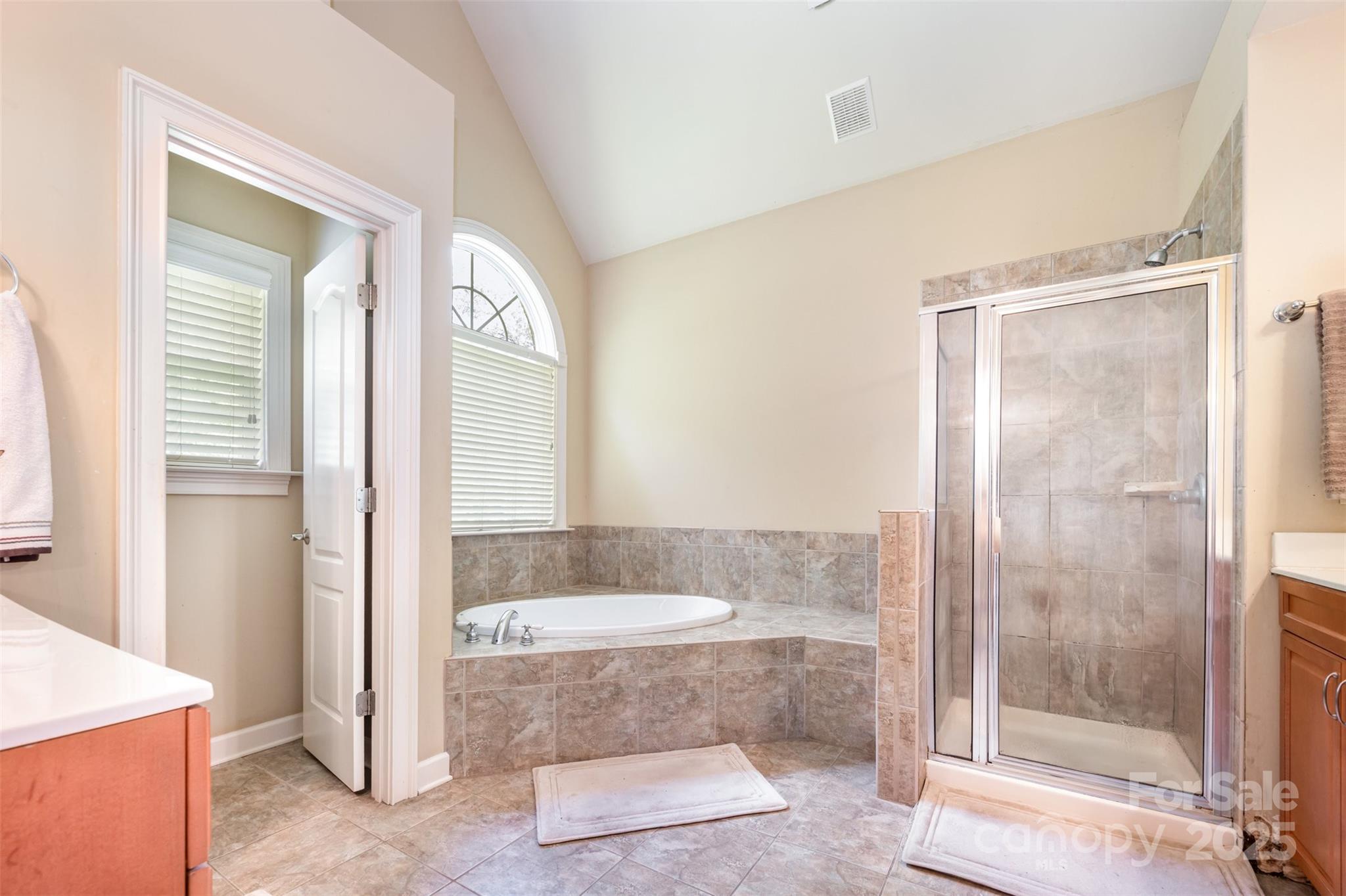 11004 Dipali Court Property Photo 20