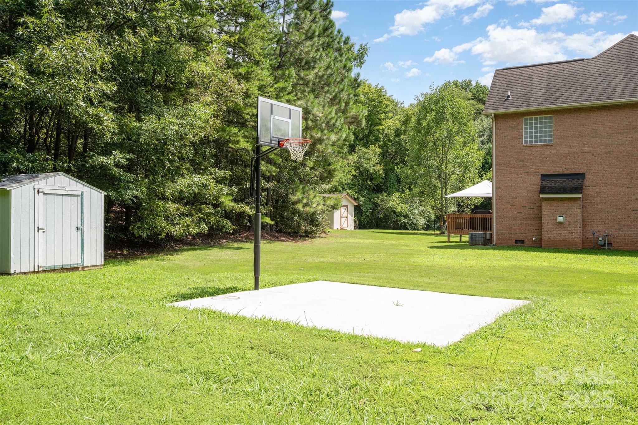 11004 Dipali Court Property Photo 22