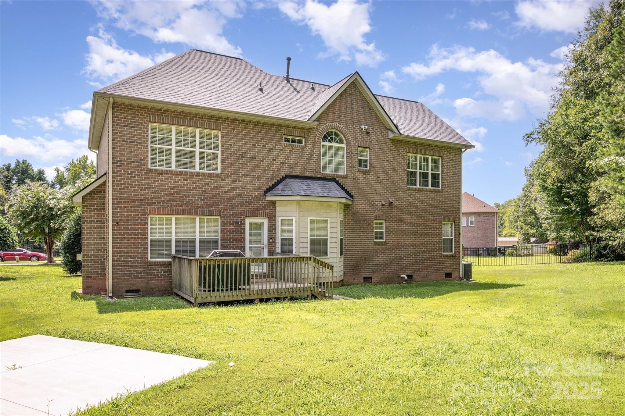 11004 Dipali Court Property Photo 24