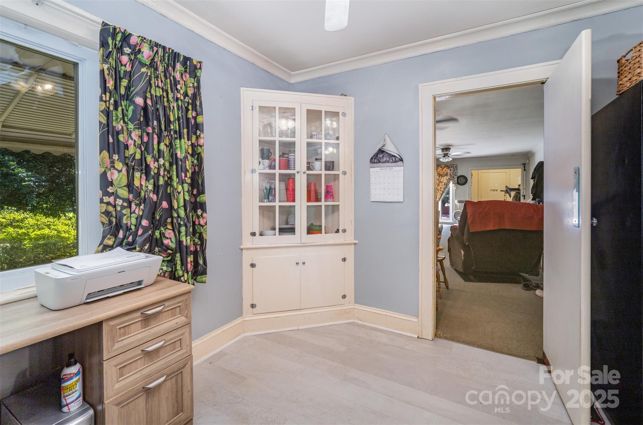 1612 Statesville Boulevard Property Photo 4