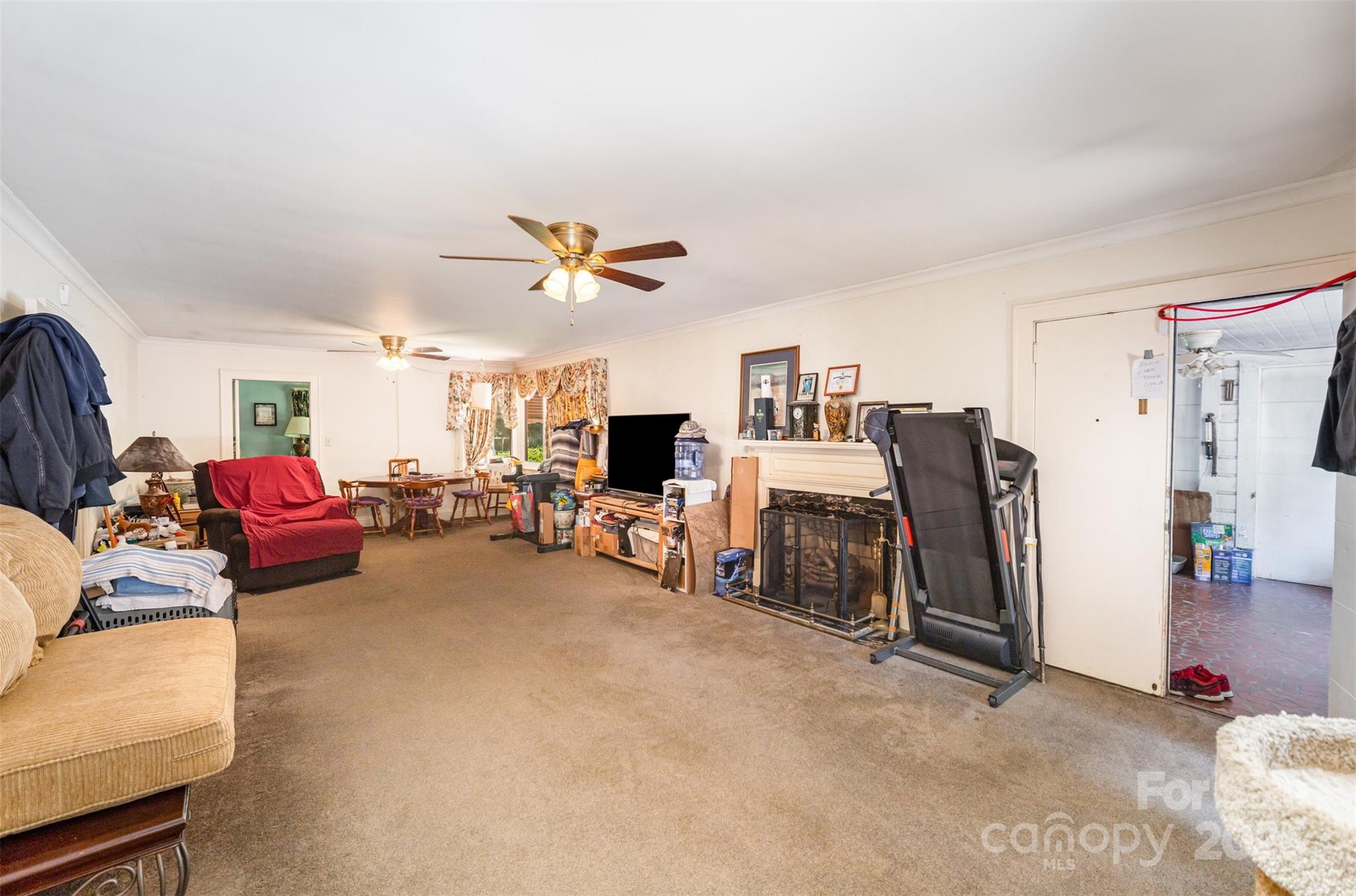 1612 Statesville Boulevard Property Photo 9