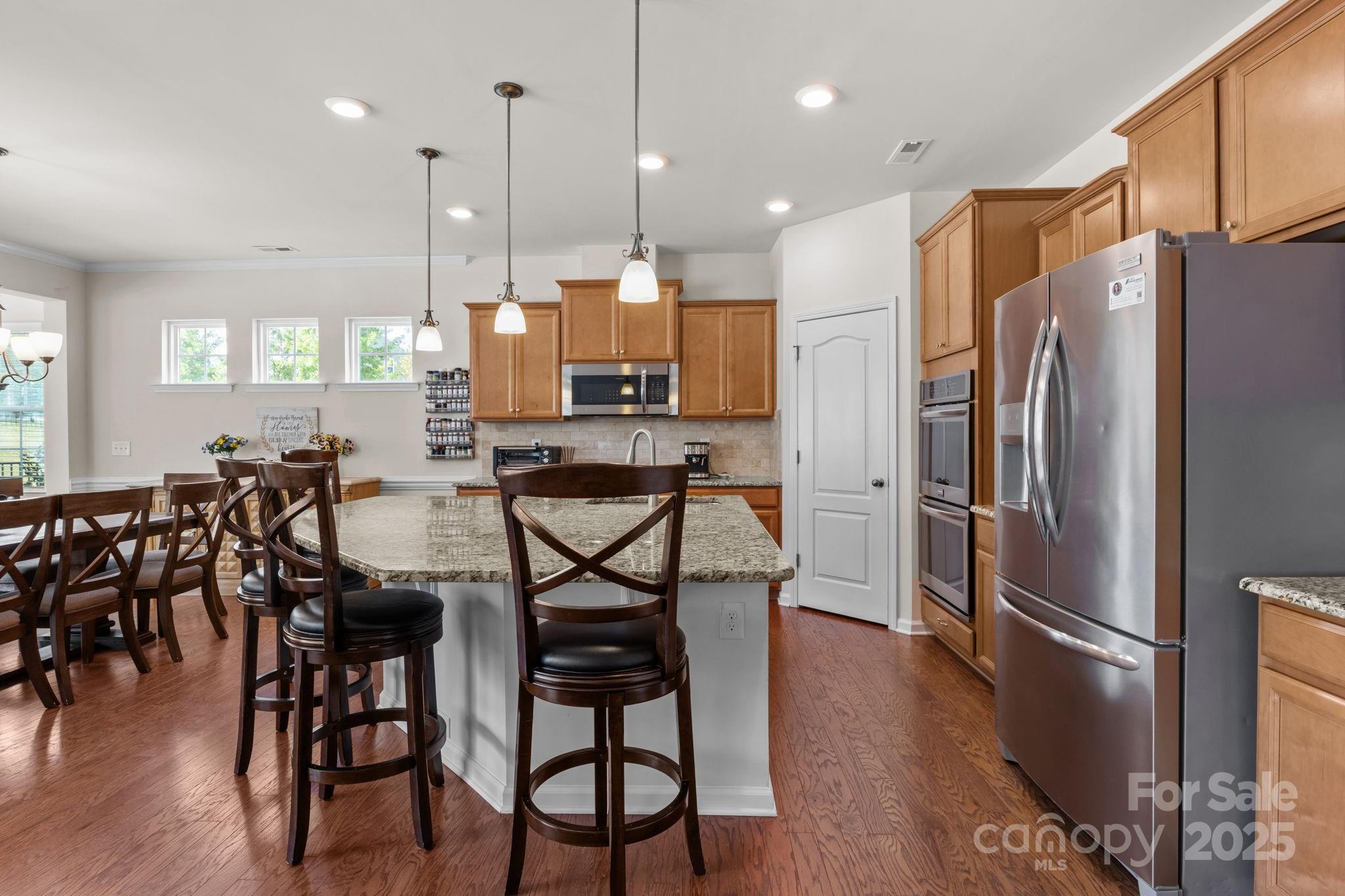 15925 Foreleigh Road Property Photo 11